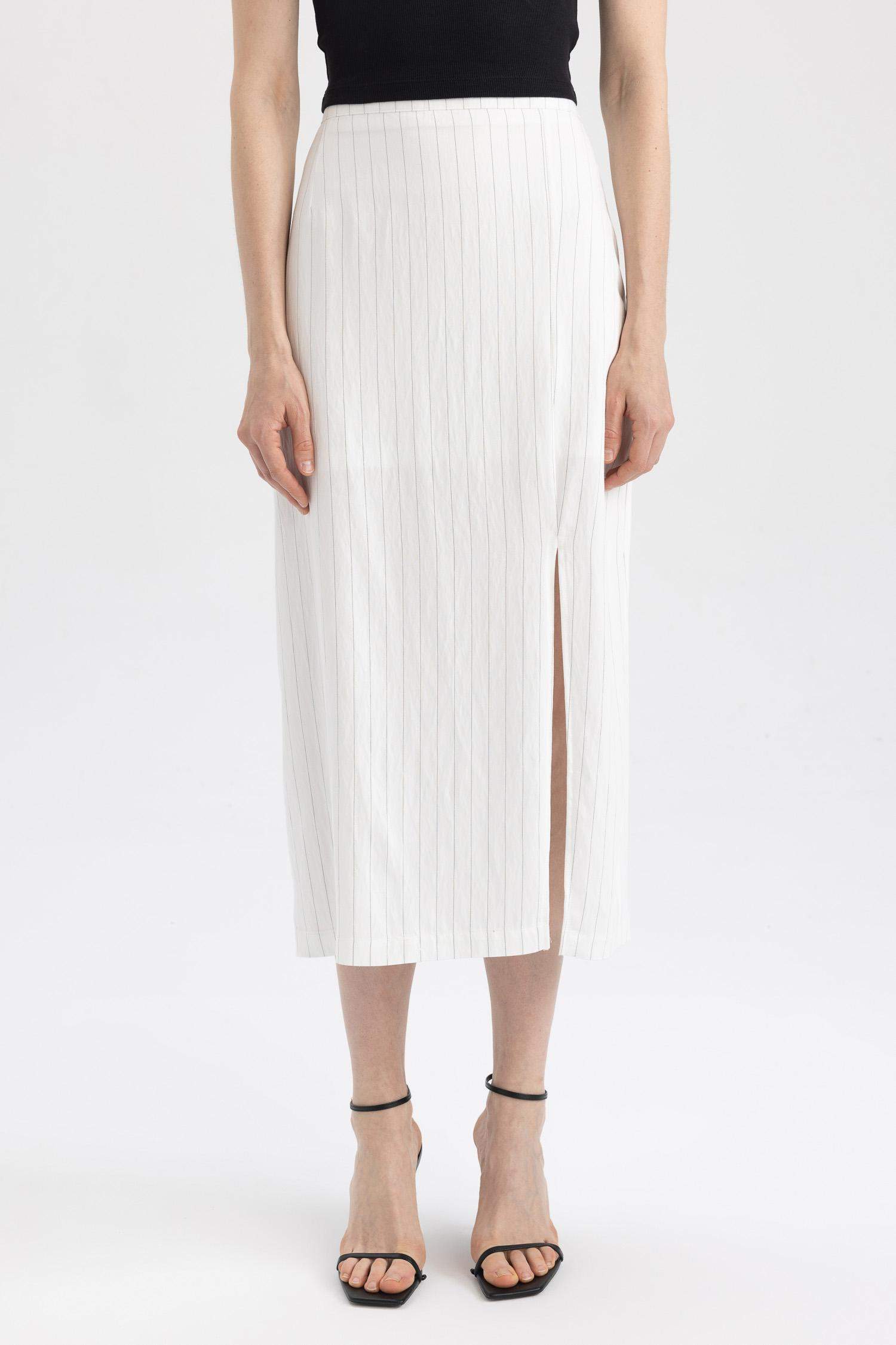 جيبة ميدي مخطط بخصر عادي بنصف بطانة