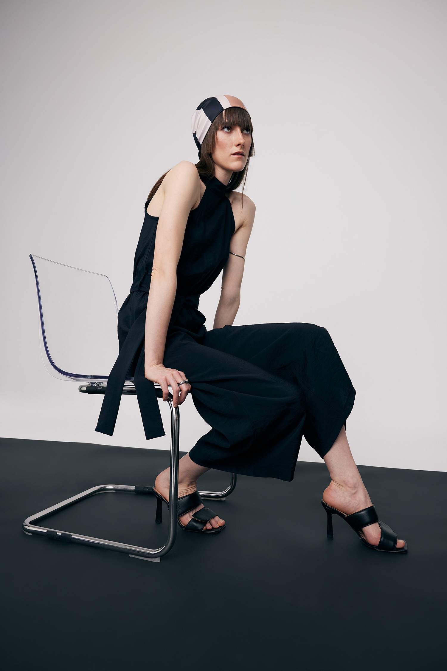 Halter Collar Ayrobin Sleeveless Jumpsuit