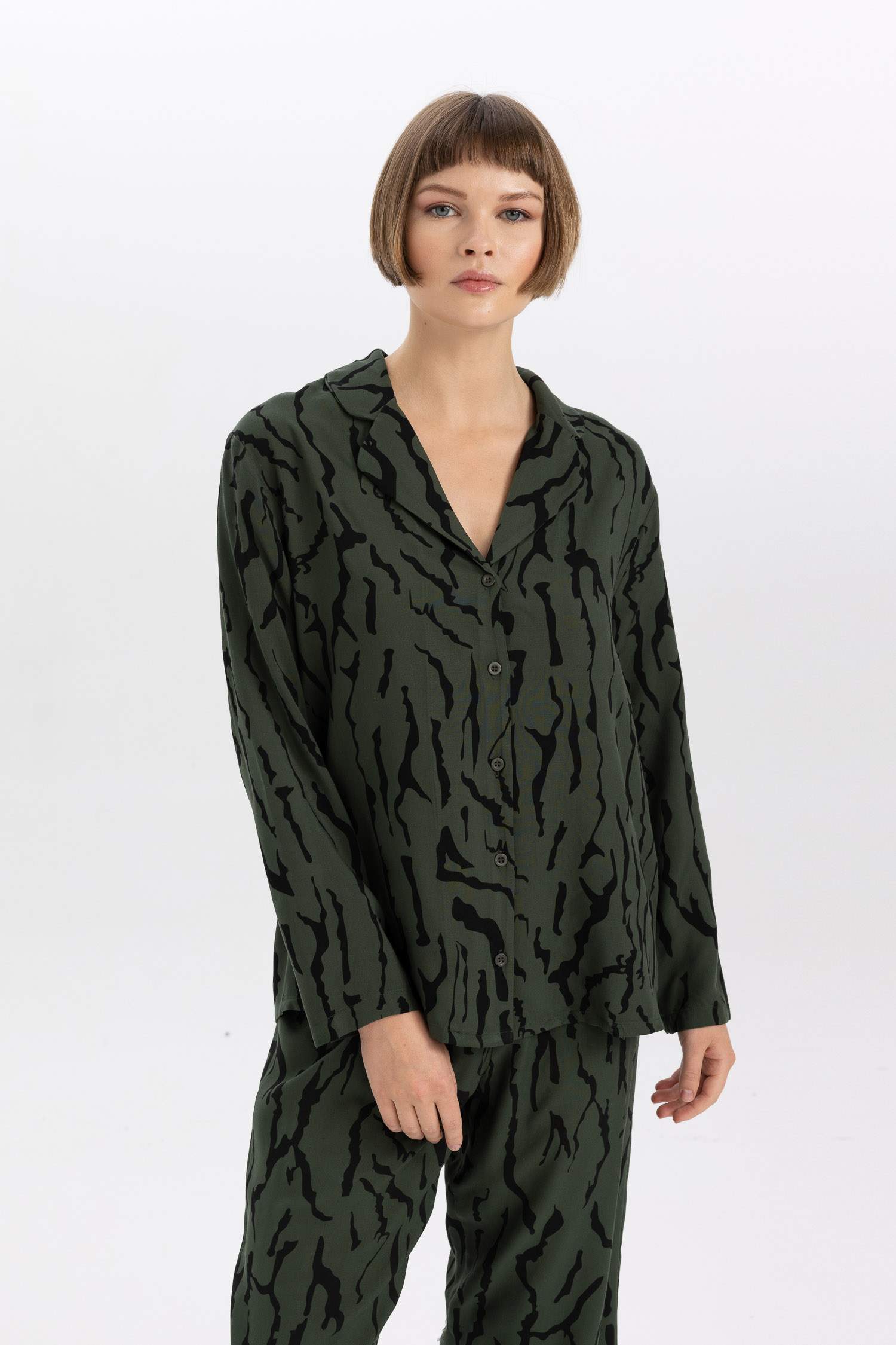 Regular Fit Long Sleeve Woven Tops