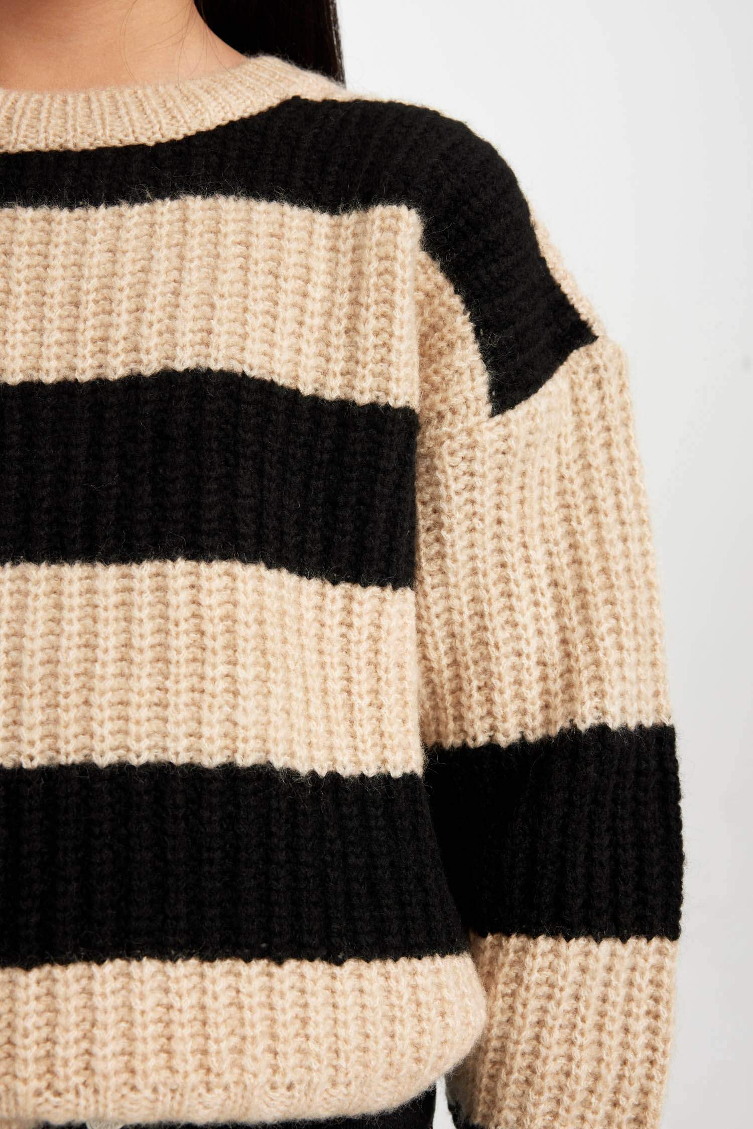 Kız Çocuk Çizgili Bisiklet Yaka Triko Kazak