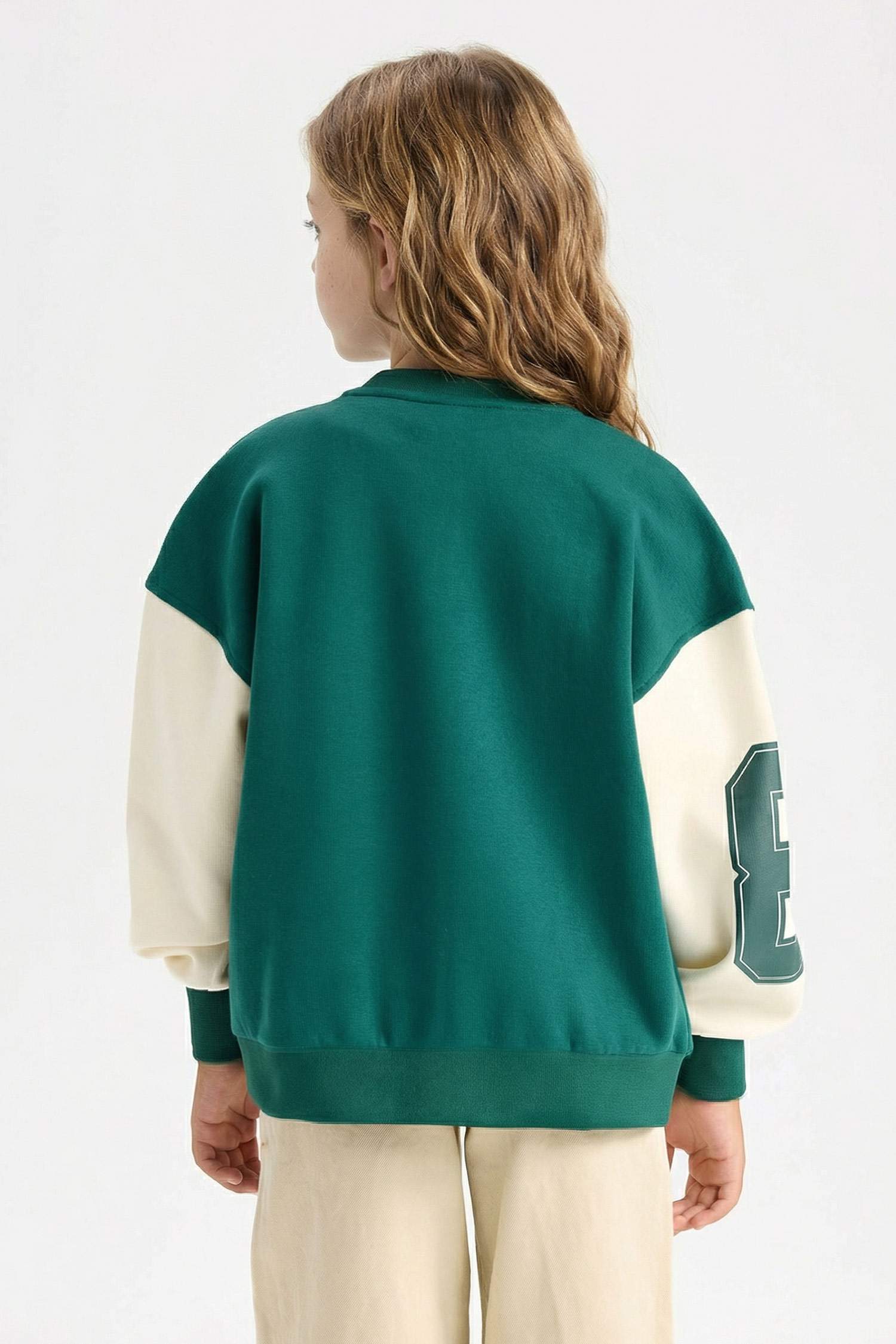 Kız Çocuk Kolej Yaka Çıtçıtlı Cepli Mevsimlik Baskılı İçi Yumuşak Tüylü Bomber Okul Hırkası