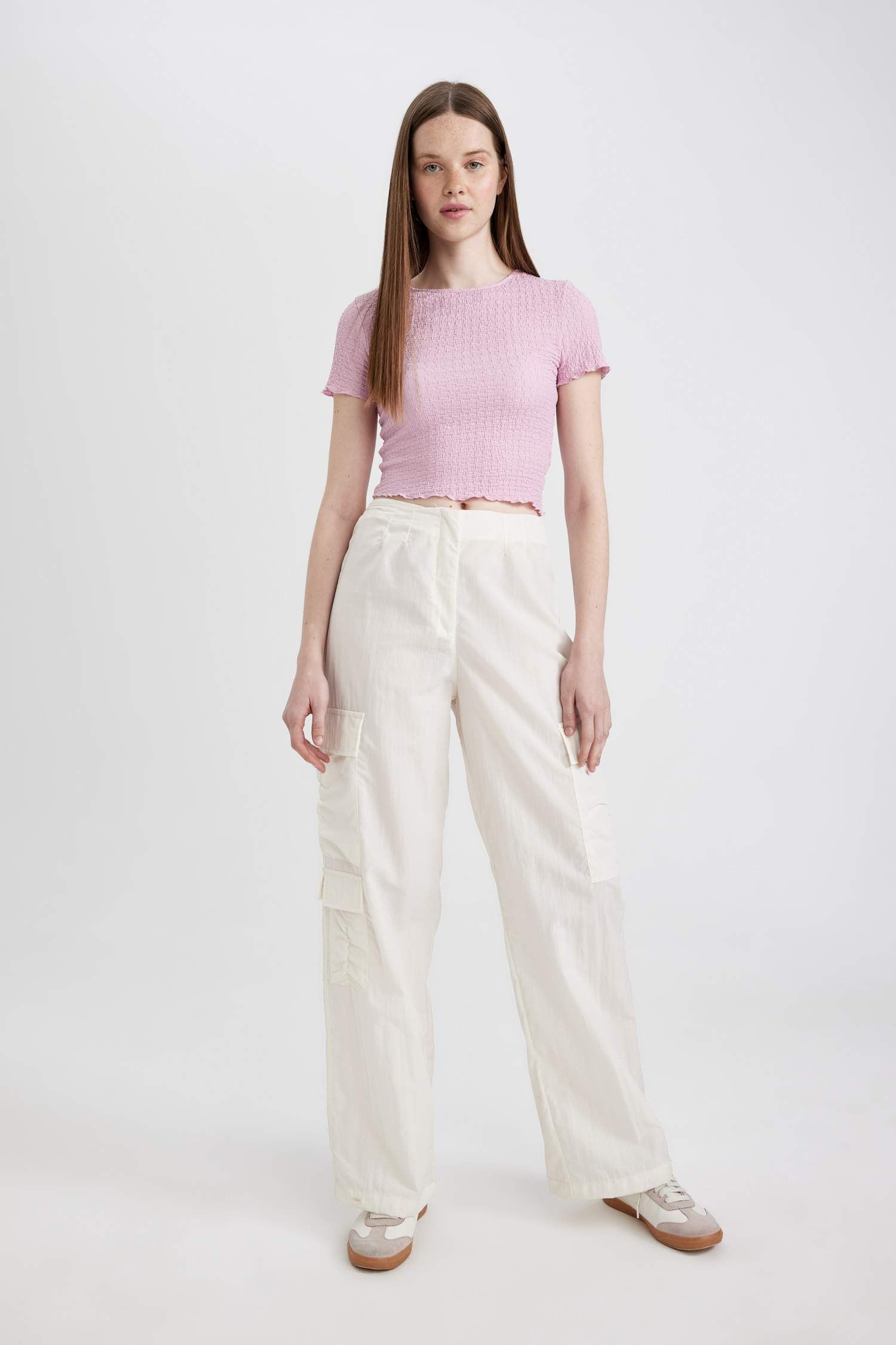 تيشيرت نص ردن سليم فيت بياخة مستديرة