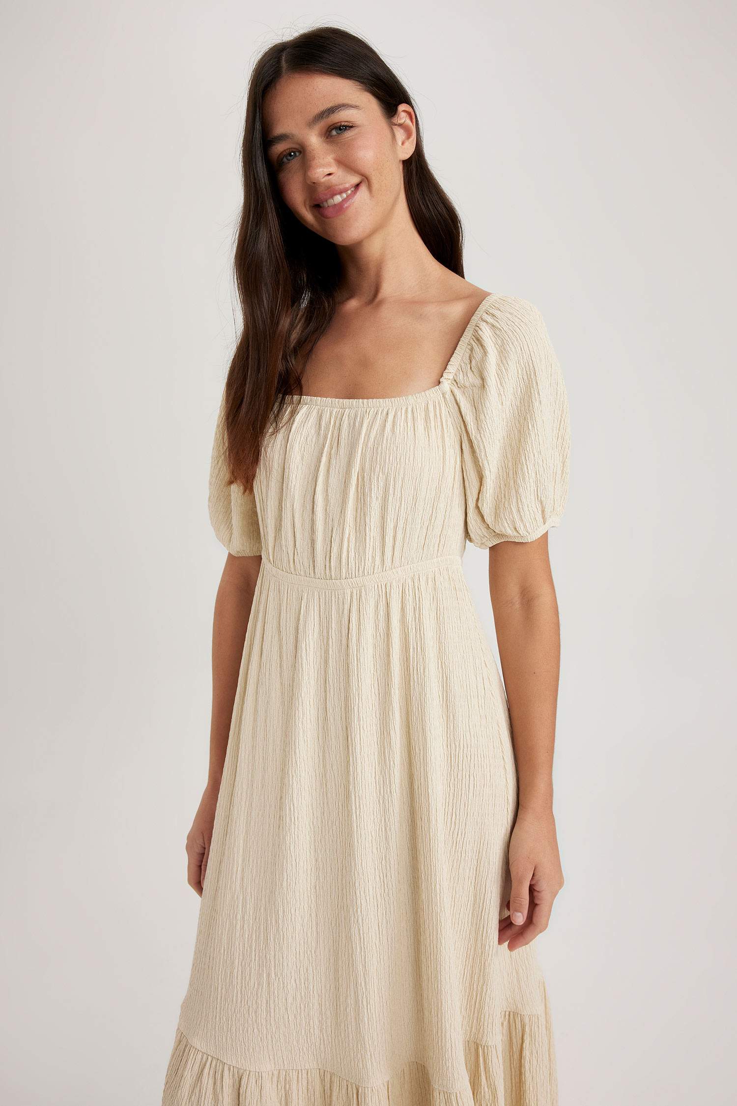 бебидолл шаршы ойық қысқа жеңді Қысқа жеңді трикотаж көйлек