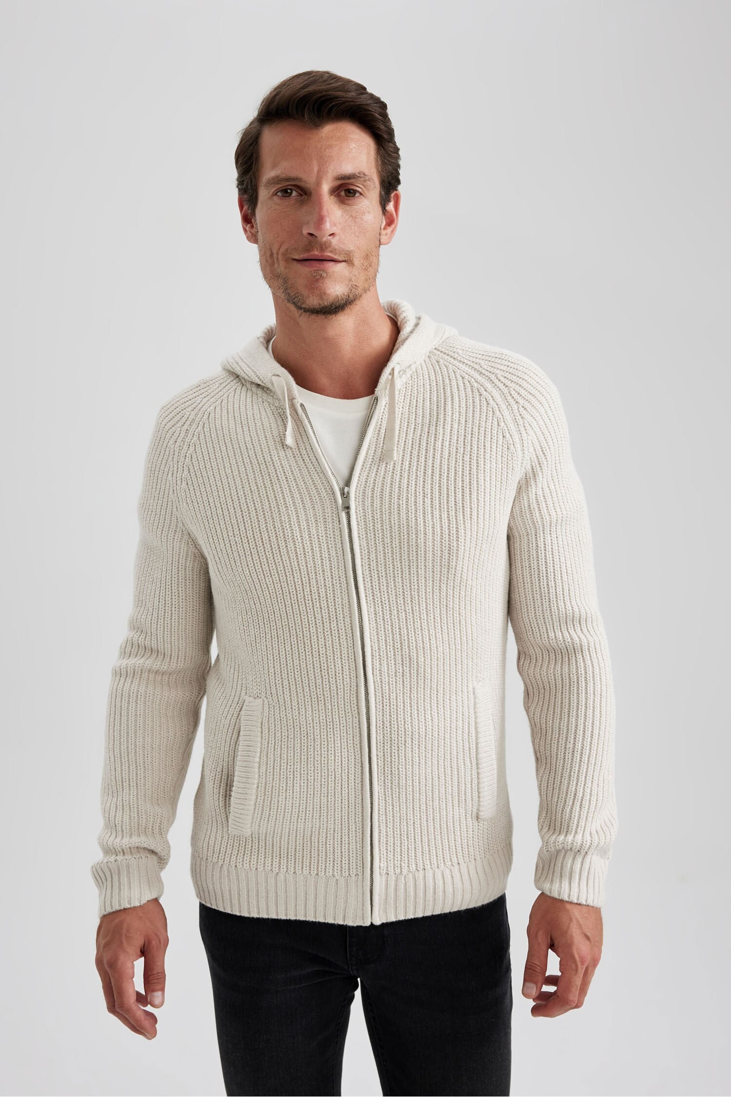 Beige MEN Standard Fit Hooded Knitwear Cardigan 2817734 | DeFacto