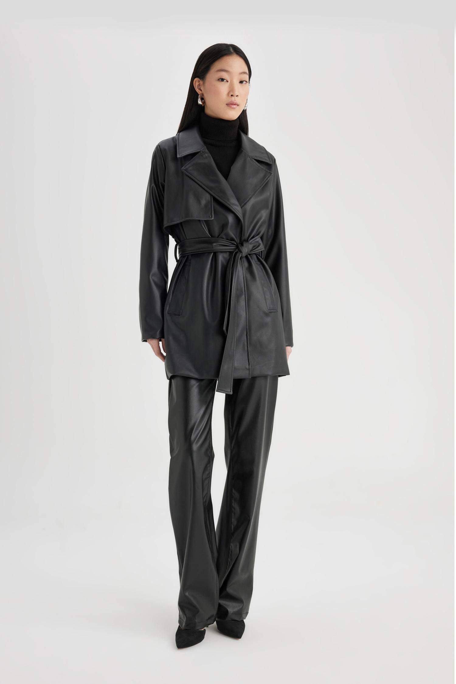 Su İtici Kruvaze Kapamalı Kemerli Cepli Kemerli Rüzgarlık Detaylı Suni Deri Trençkot