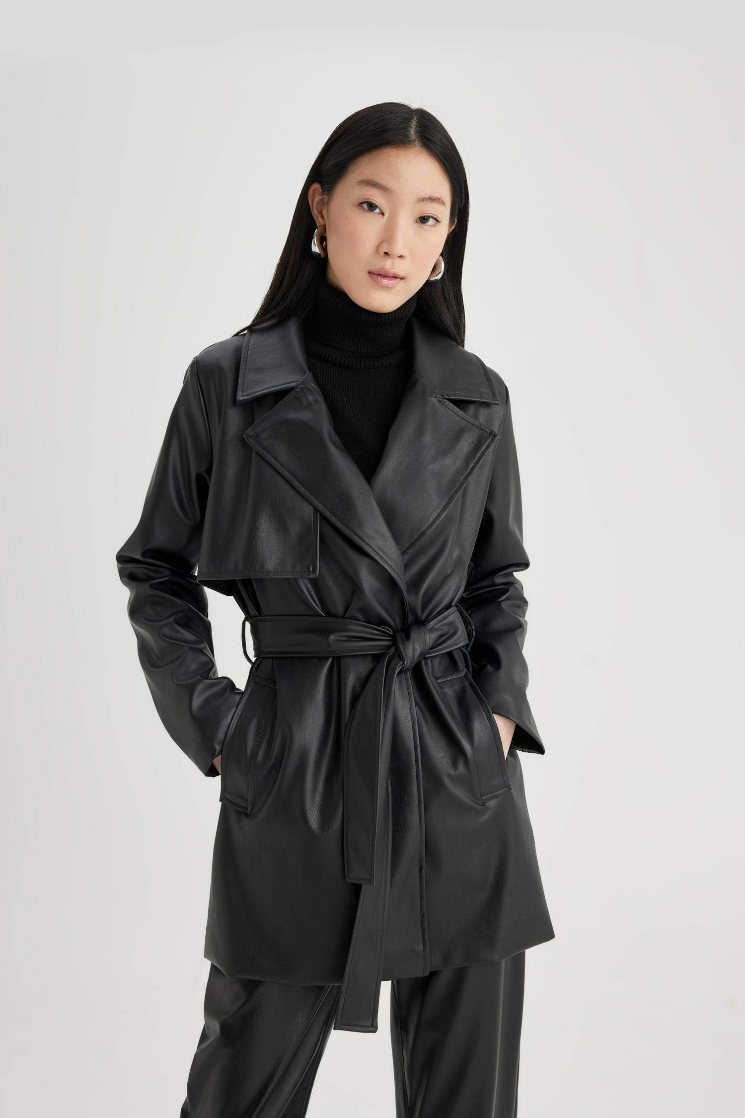 Su İtici Kruvaze Kapamalı Kemerli Cepli Kemerli Rüzgarlık Detaylı Suni Deri Trençkot