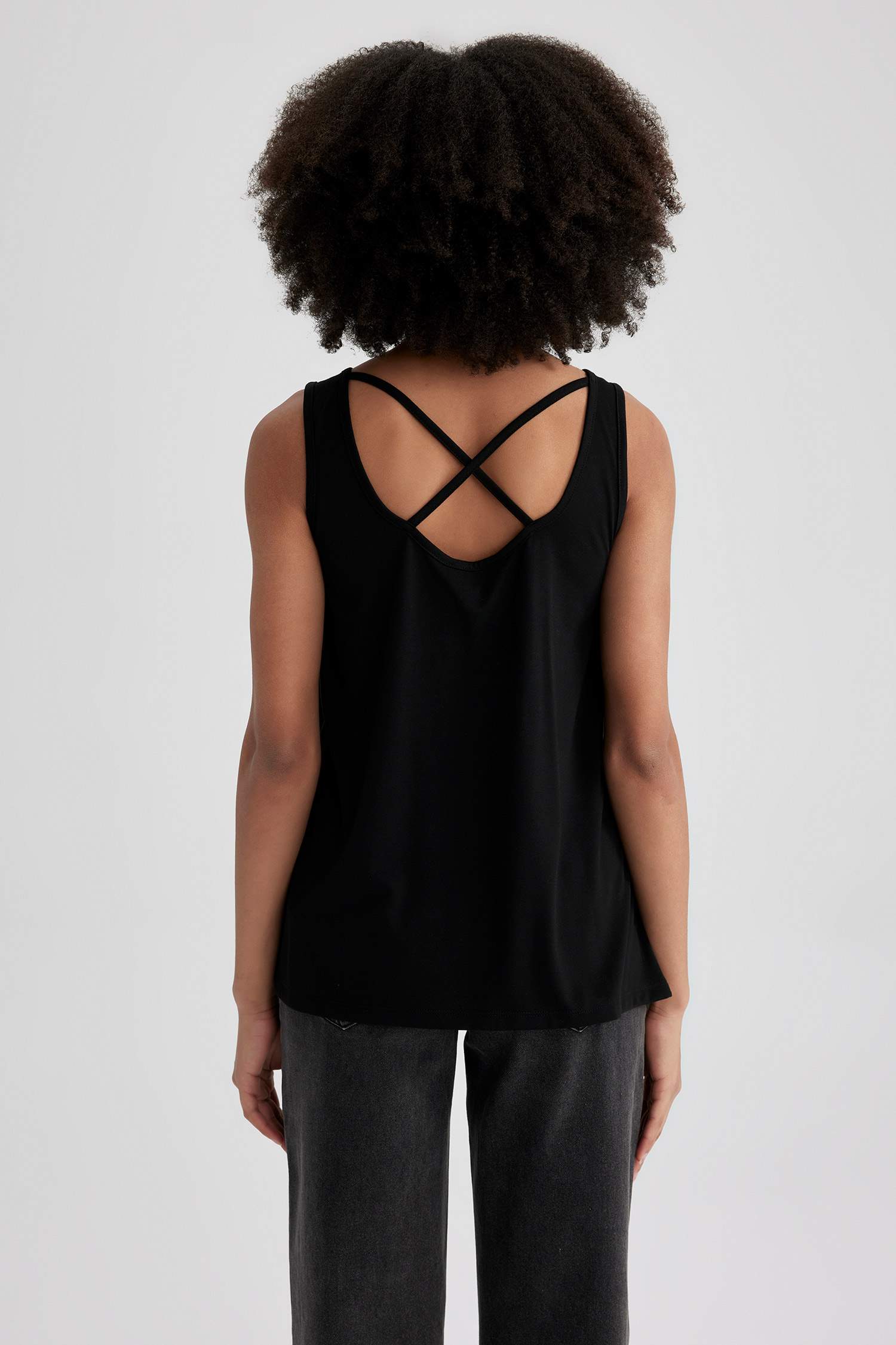 تيشيرت كت قصة عادية مطبوع