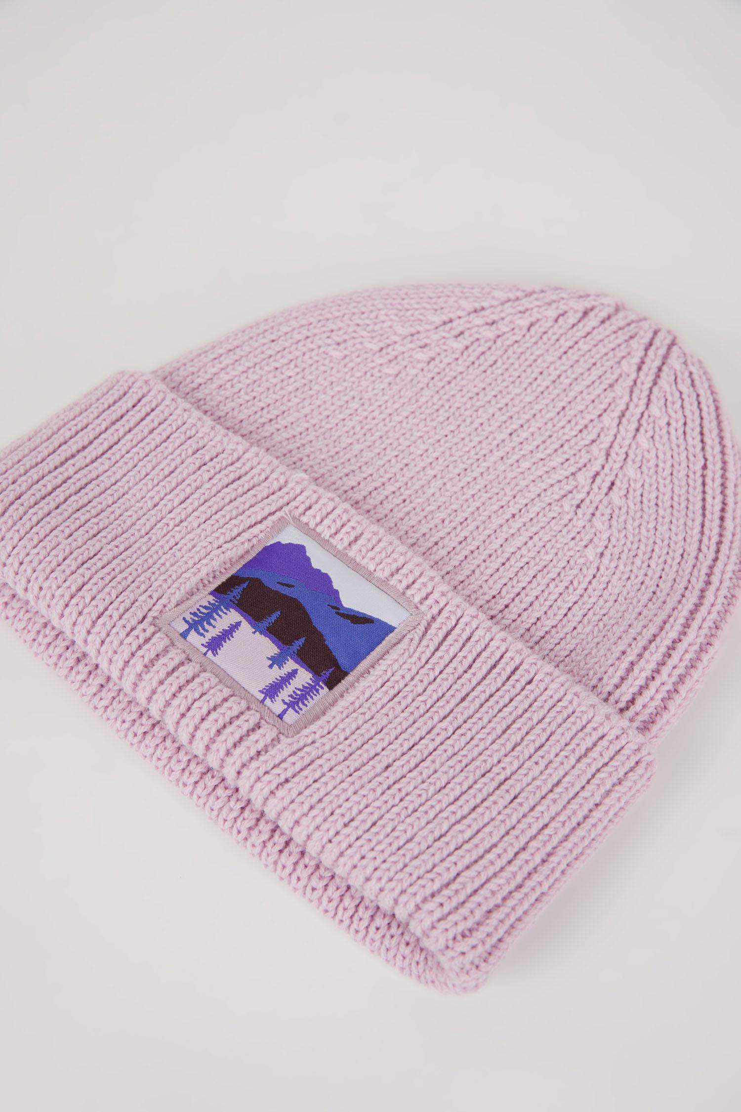 Трикотажная шапка для женщин