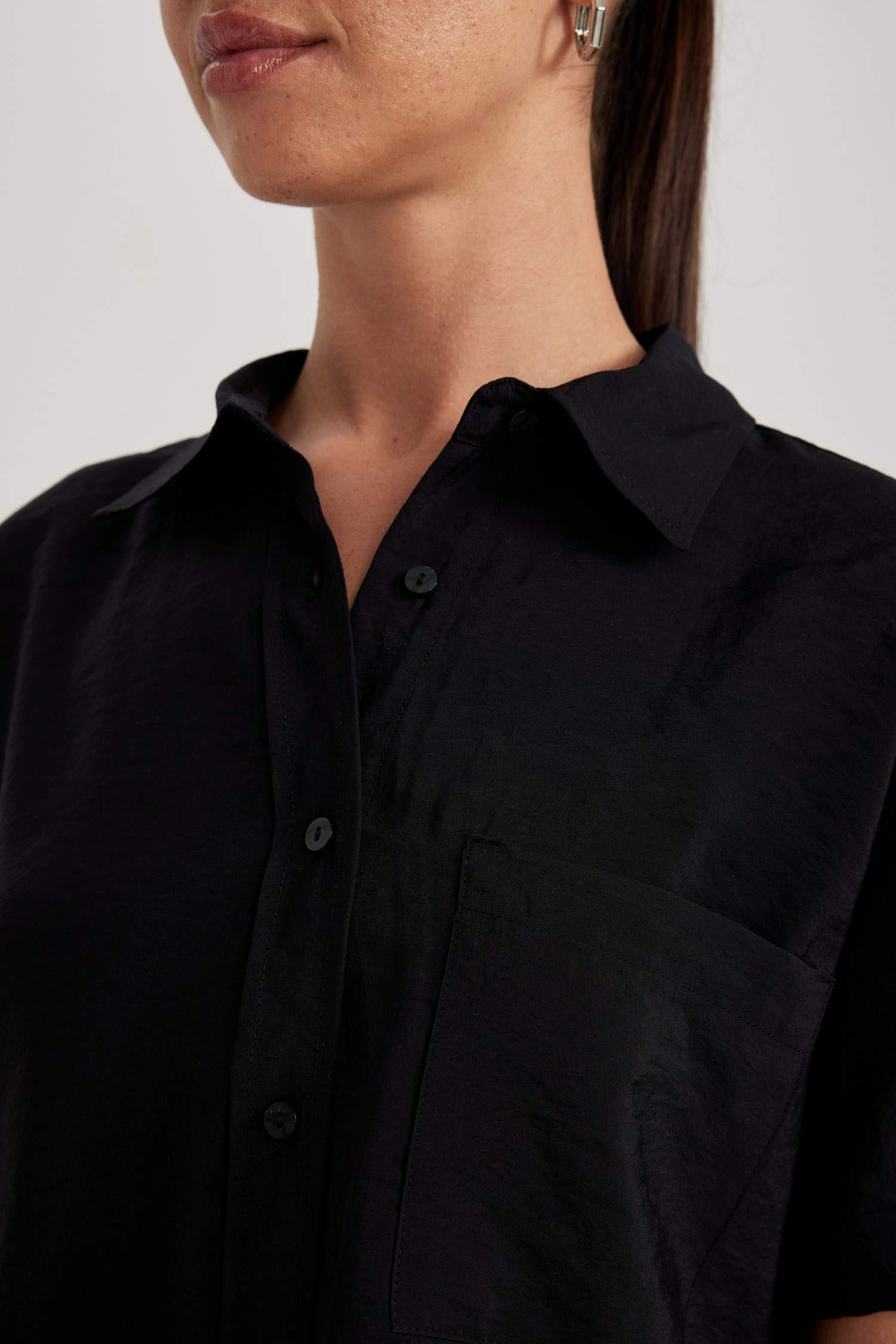 قميص نص كم وقصة عادية