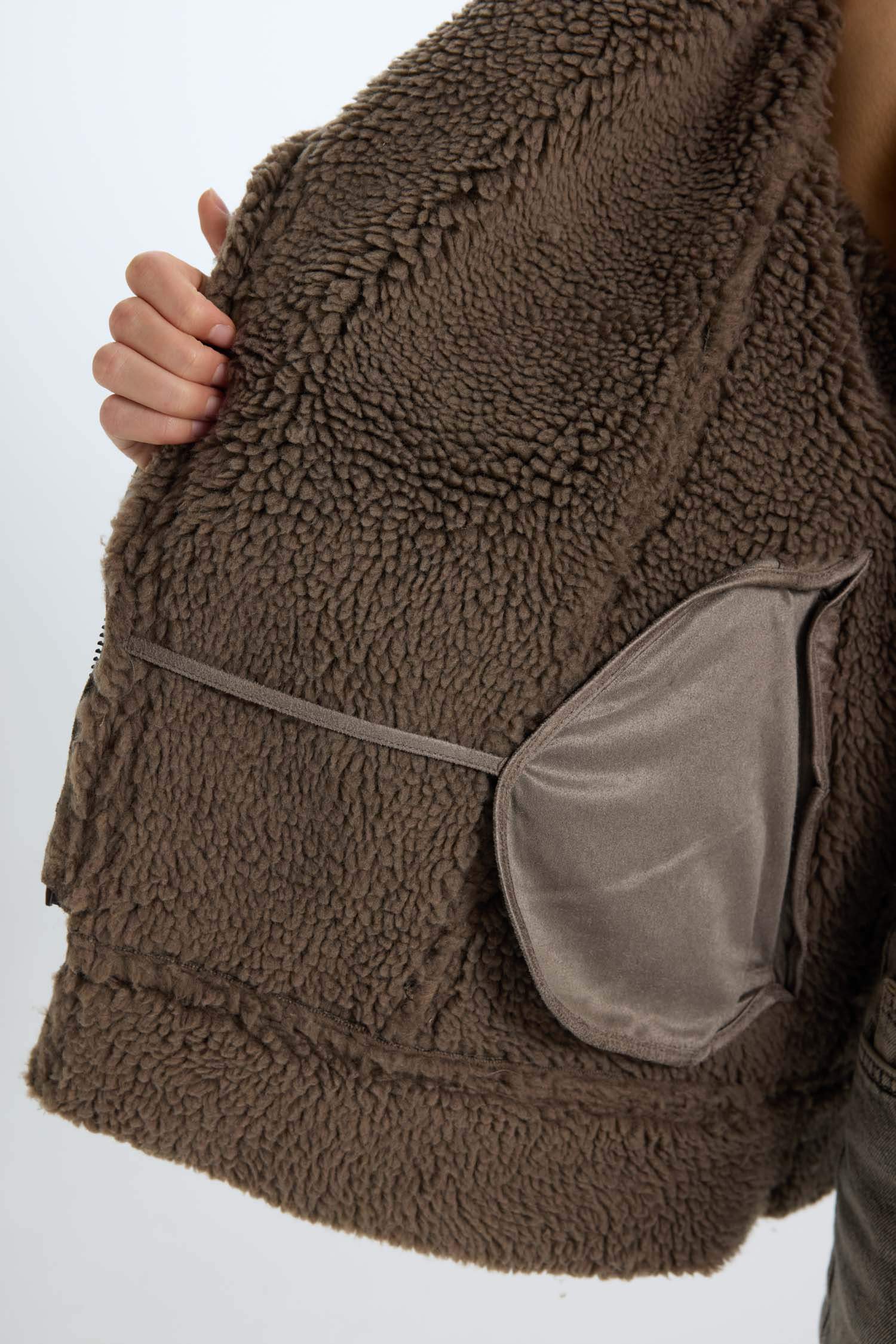 Pu Mont Suède Coupe Relaxant Imperméable Avec Doublure En Fausse Fourrure