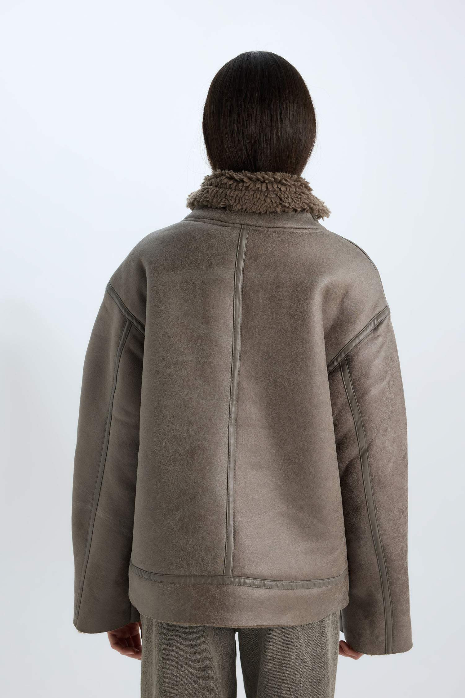 Pu Mont Suède Coupe Relaxant Imperméable Avec Doublure En Fausse Fourrure