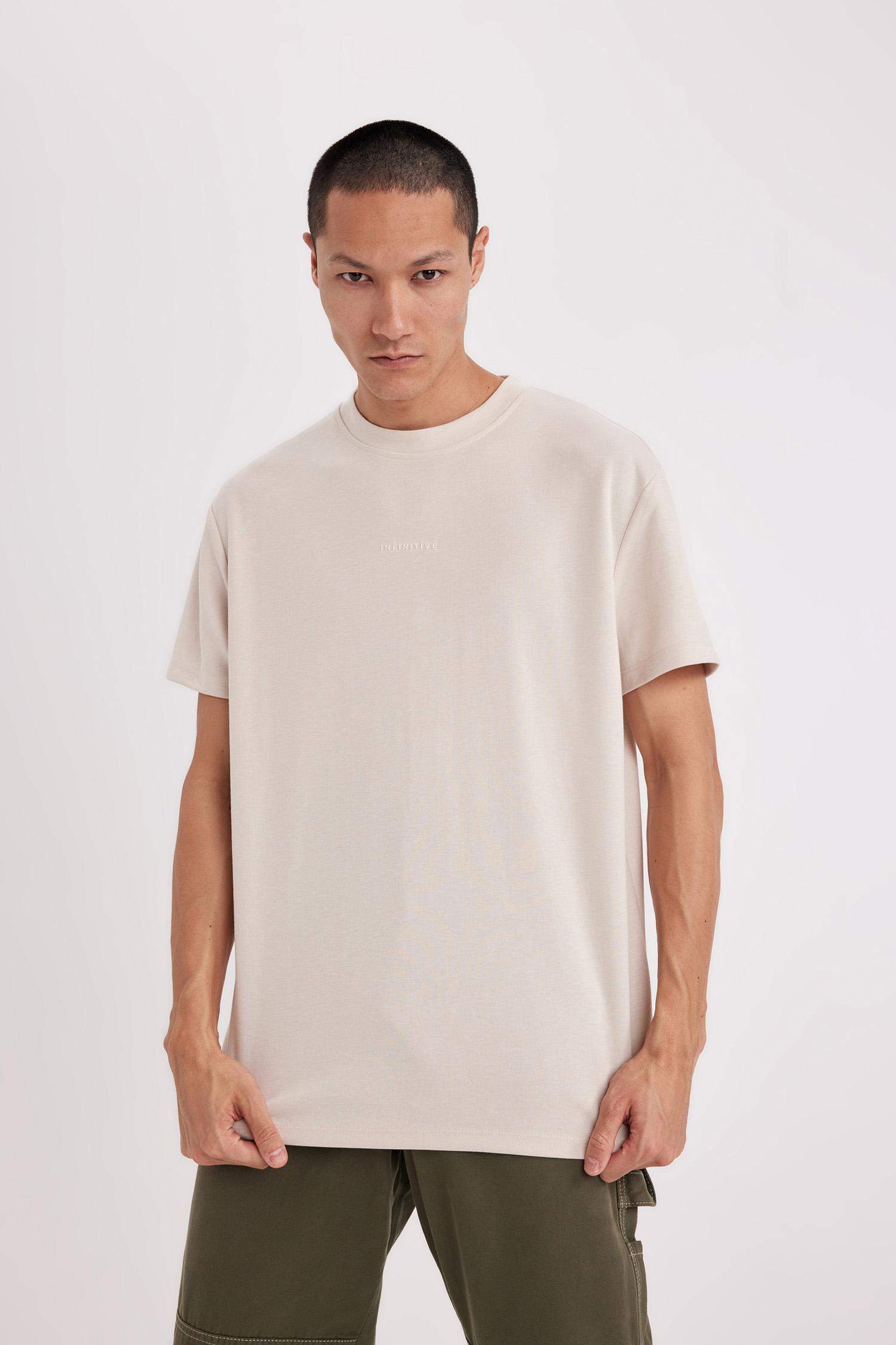 تي شيرت مطبوع قصة عادية برقبة مستديرة