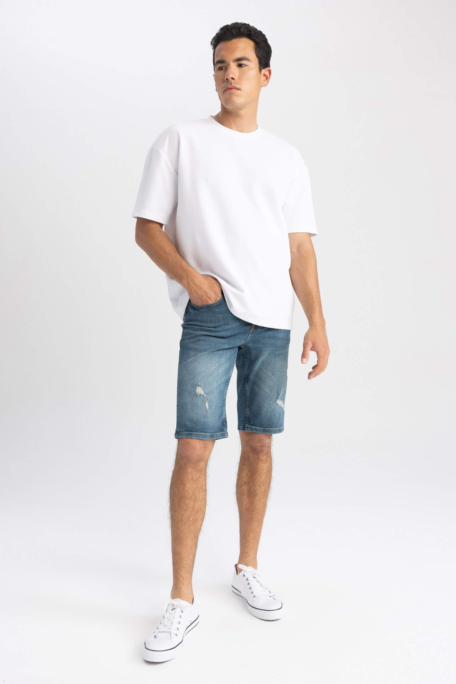 برمودا جينز سليم فيت