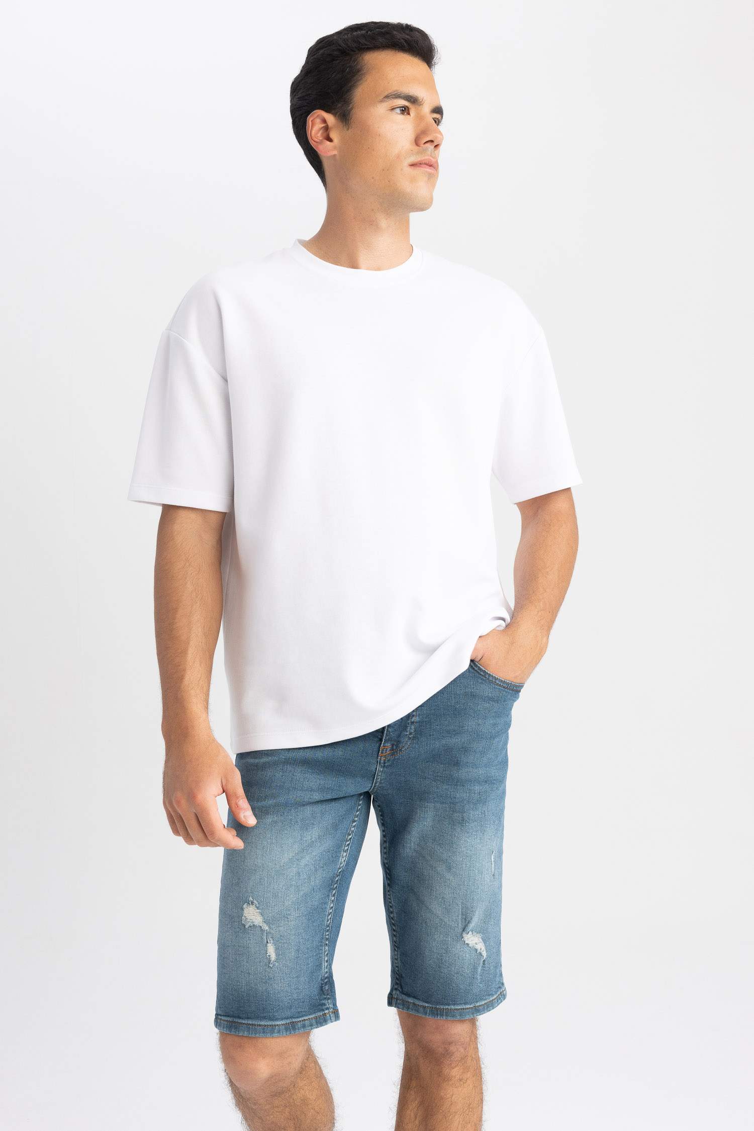 برمودا جينز سليم فيت