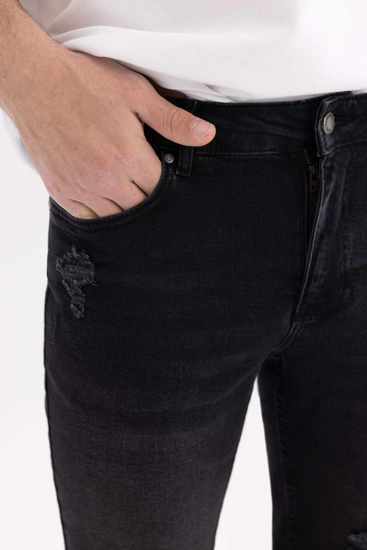 برمودا جينز سليم فيت أسود