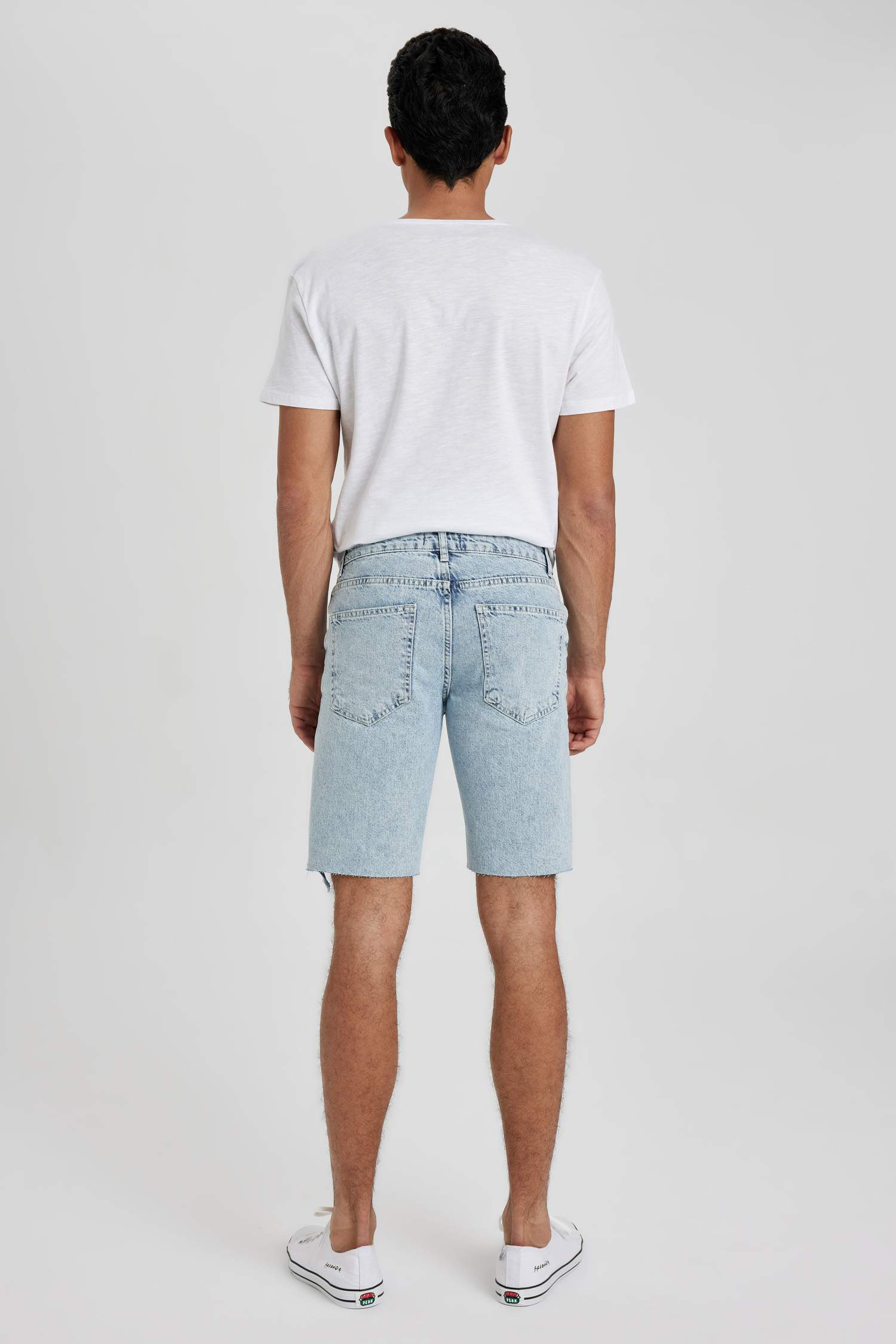 برمودا جينز سليم فيت