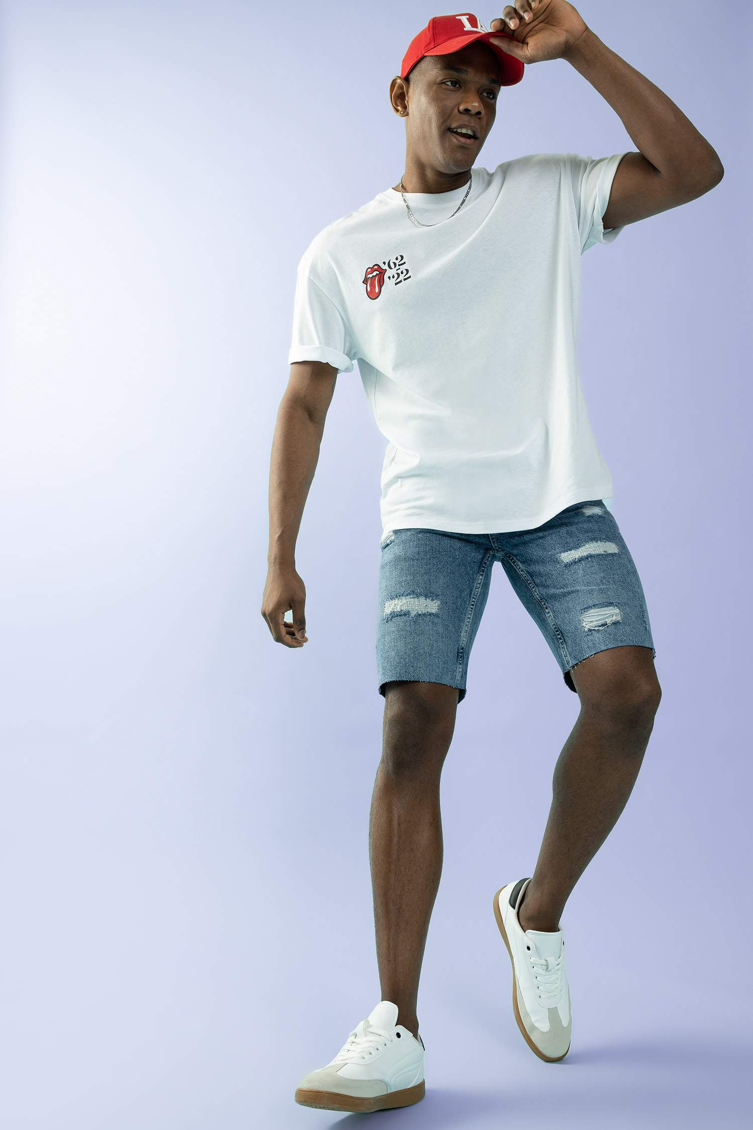 Джинсовые бермуды приталенного кроя