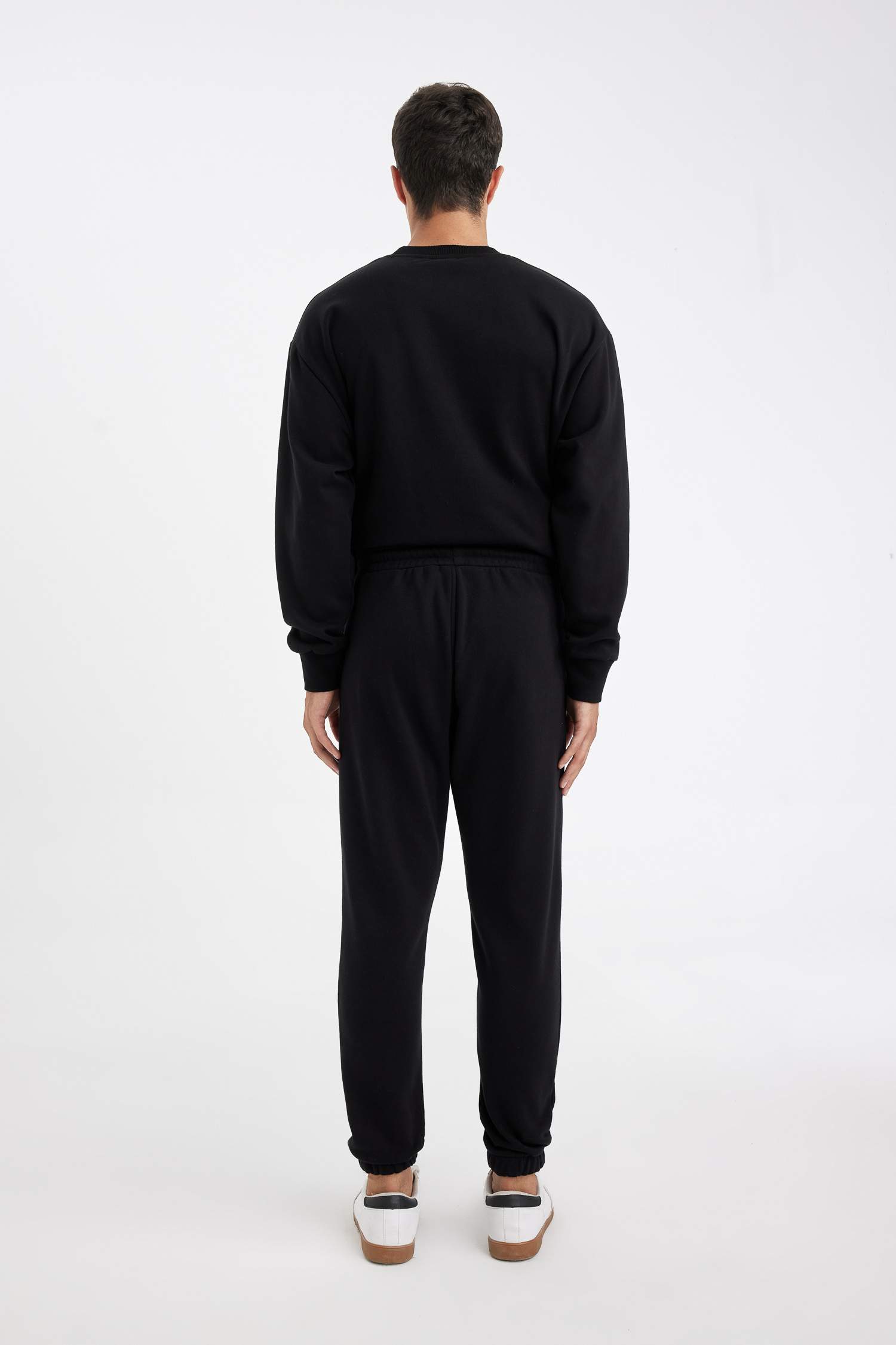 Jogger Eşofman Altı Standart Fit Basic Düz Beli Bağcıklı Lastikli Paça Cepli 