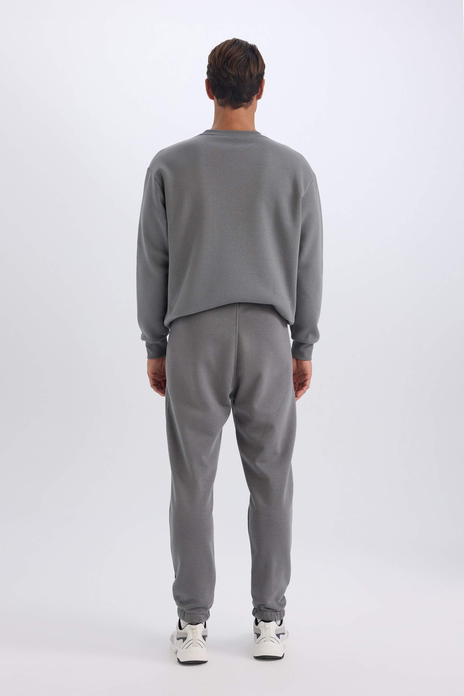 Jogger Eşofman Altı Standart Fit Basic Düz Beli Bağcıklı Lastikli Paça Cepli