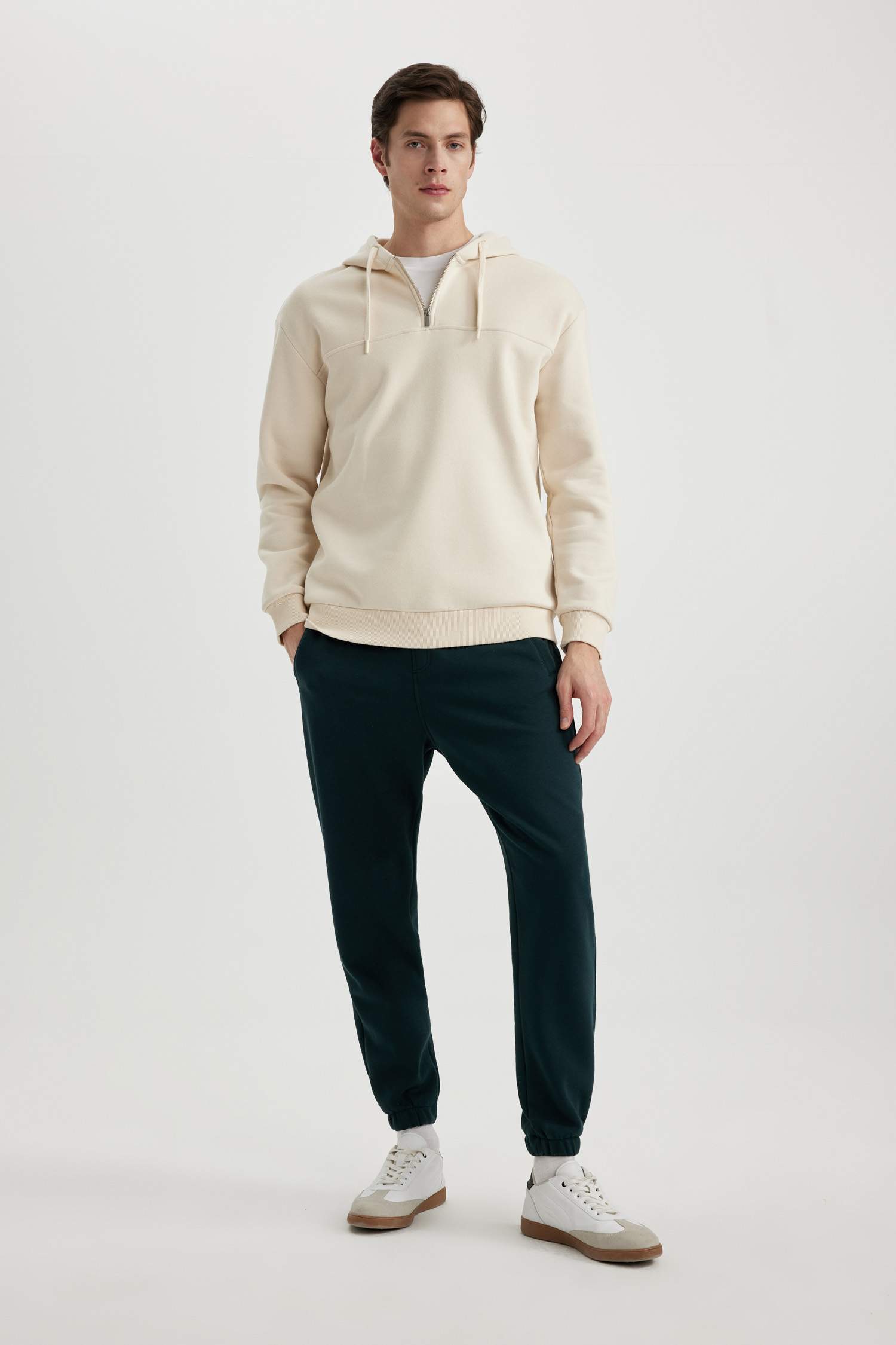 Jogger Eşofman Altı Standart Fit Basic Düz Beli Bağcıklı Lastikli Paça Cepli