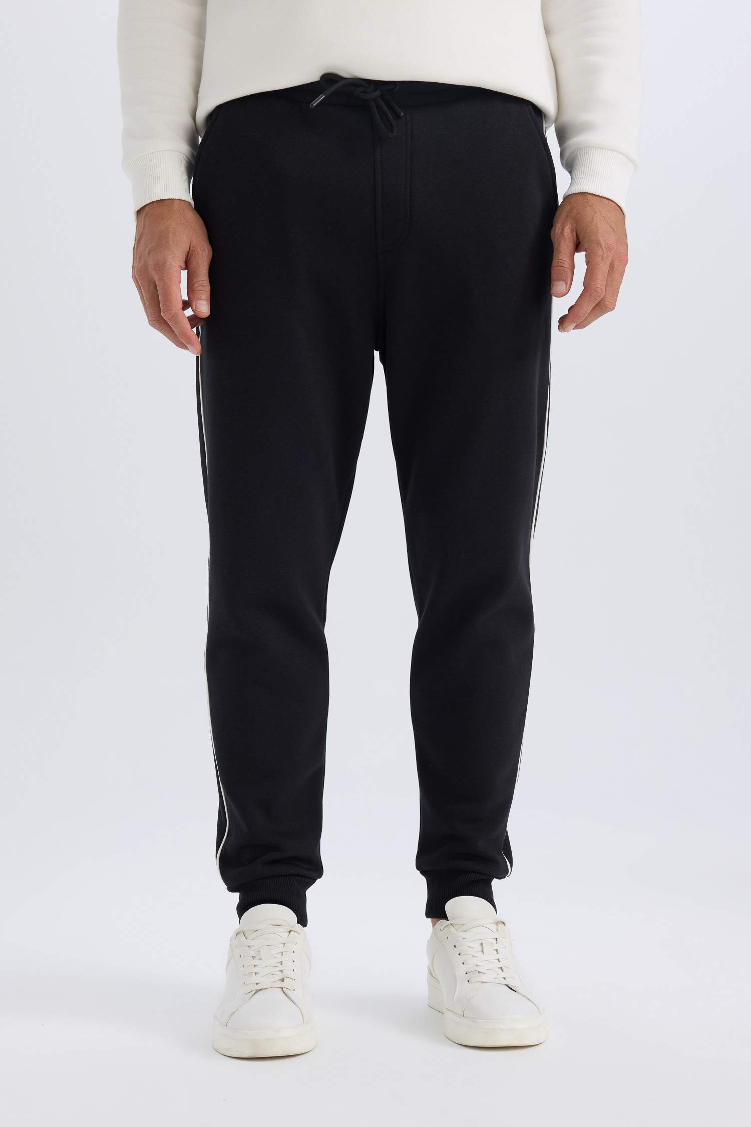 Regular Fit Beli Bağcıklı Lastikli Paça Cepli Basic Düz Kalın Jogger Eşofman Altı