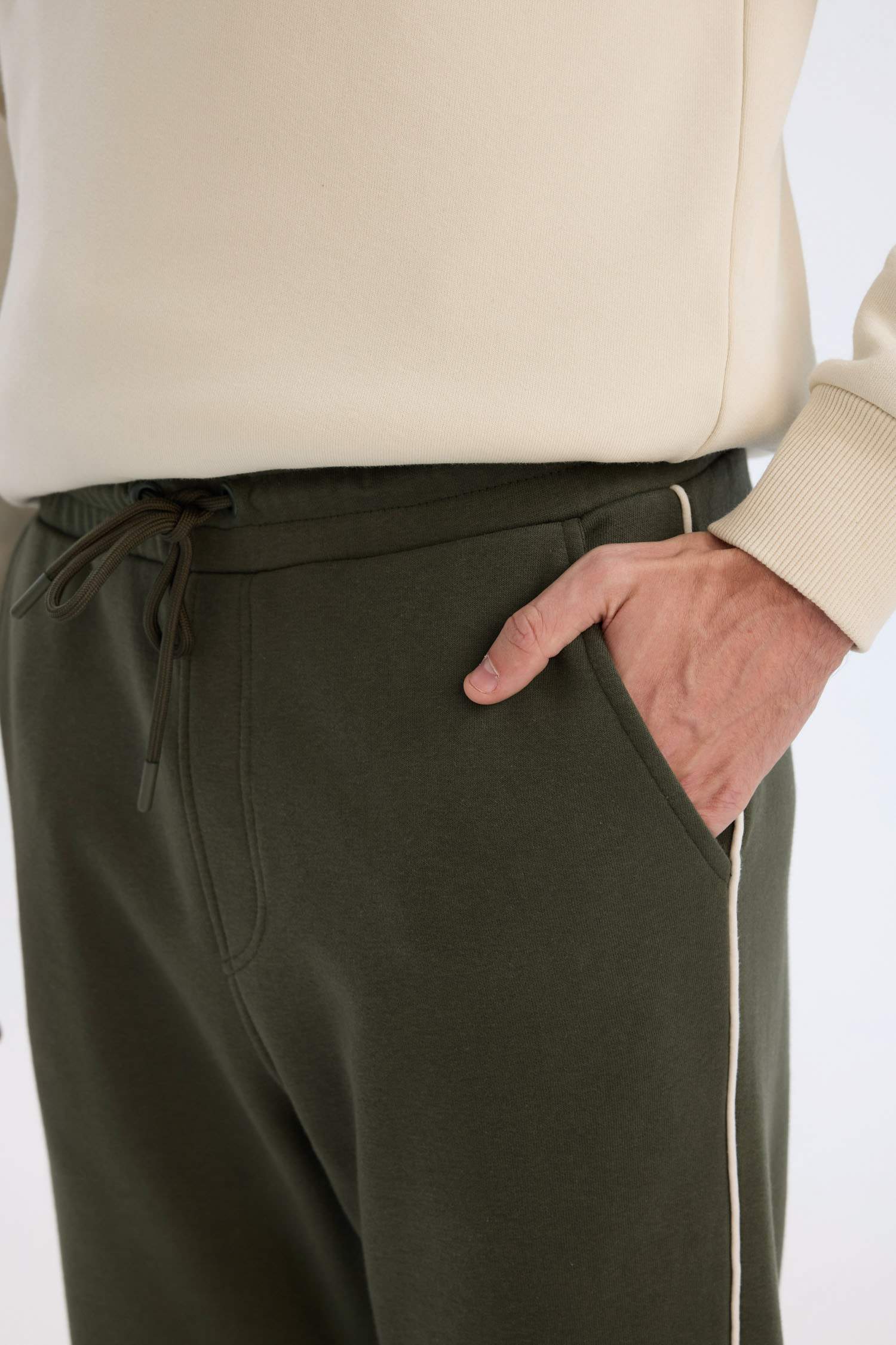 Regular Fit Beli Bağcıklı Lastikli Paça Cepli Basic Düz Kalın Jogger Eşofman Altı