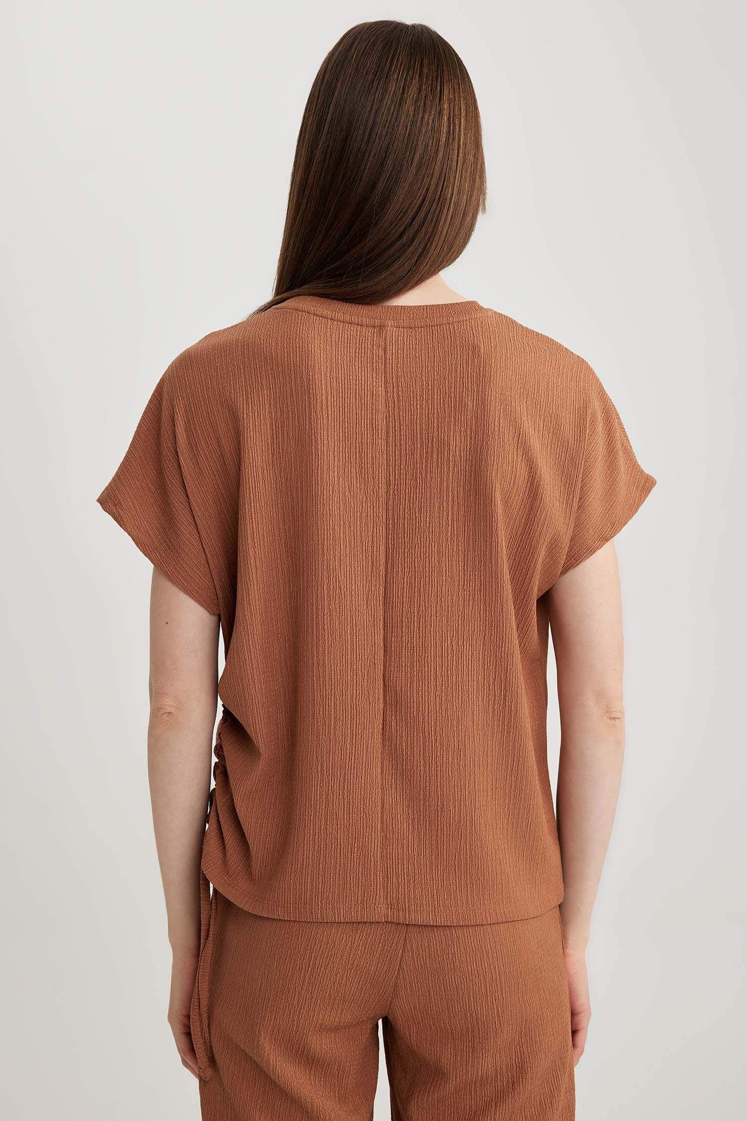 T-Shirt à Manches Courtes Col Ras Du Cou