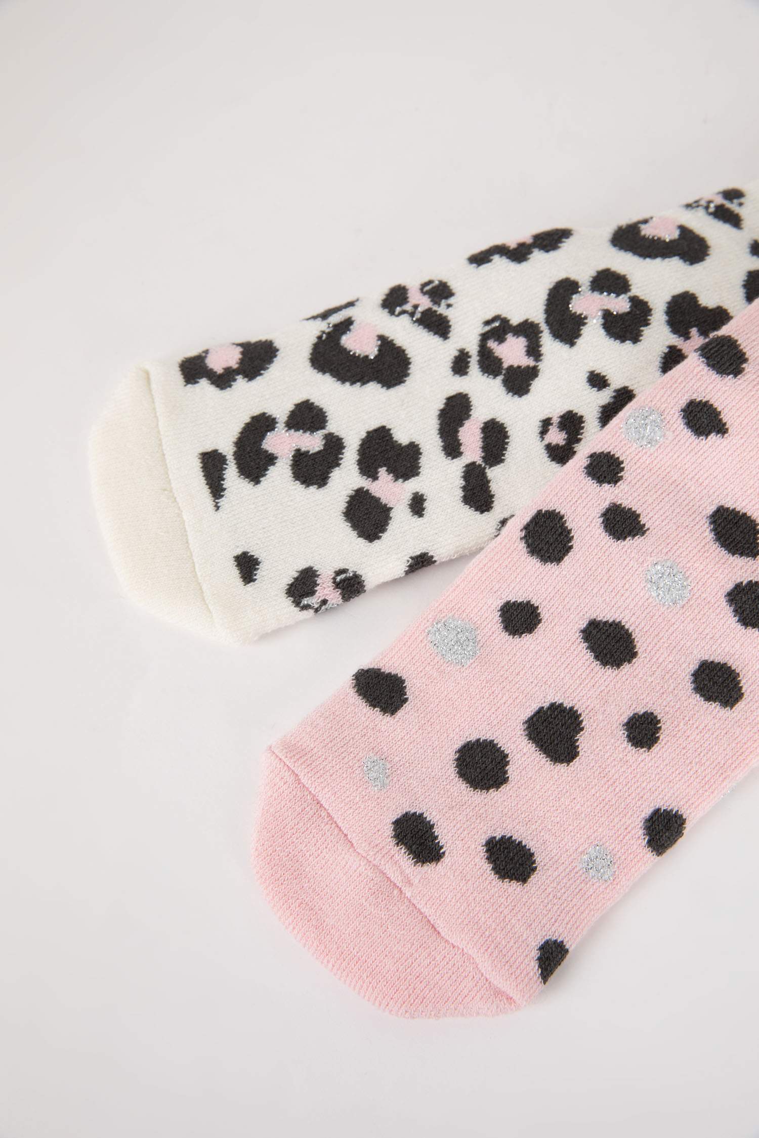 جوارب تيري قطن بناتي - قطعتين