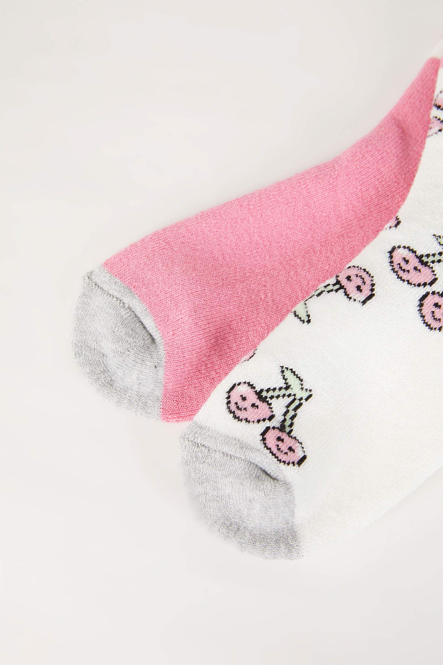 جوارب تيري قطن بناتي - قطعتين