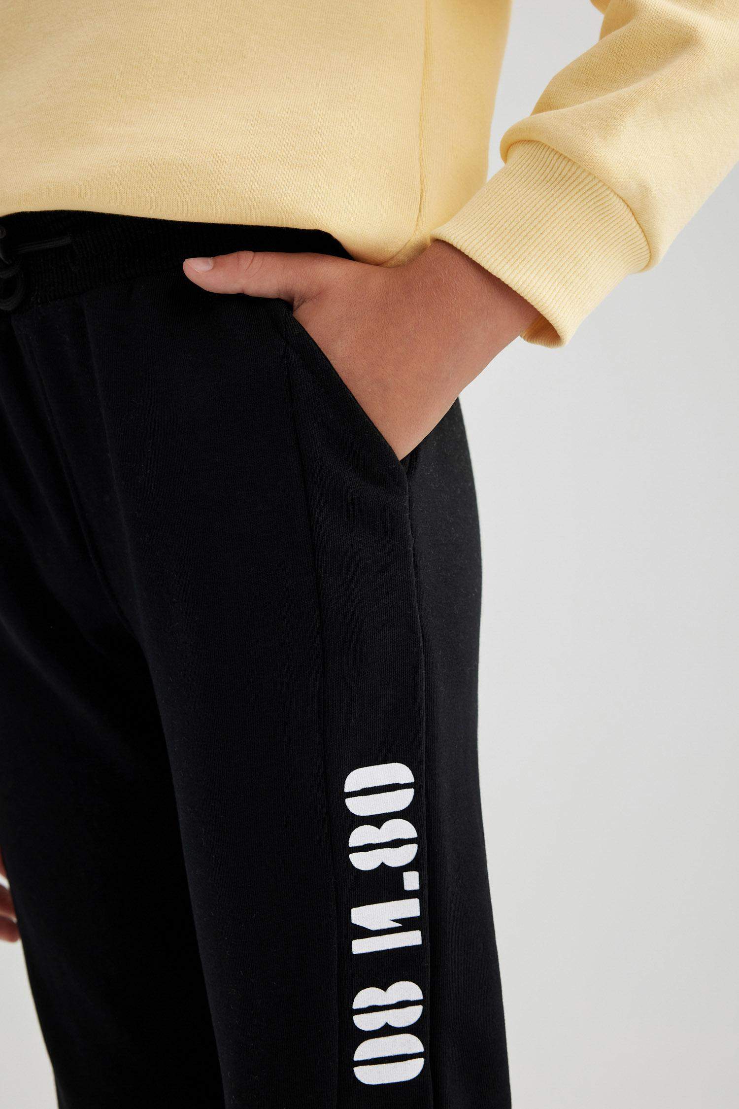 Regular Fit Trousers