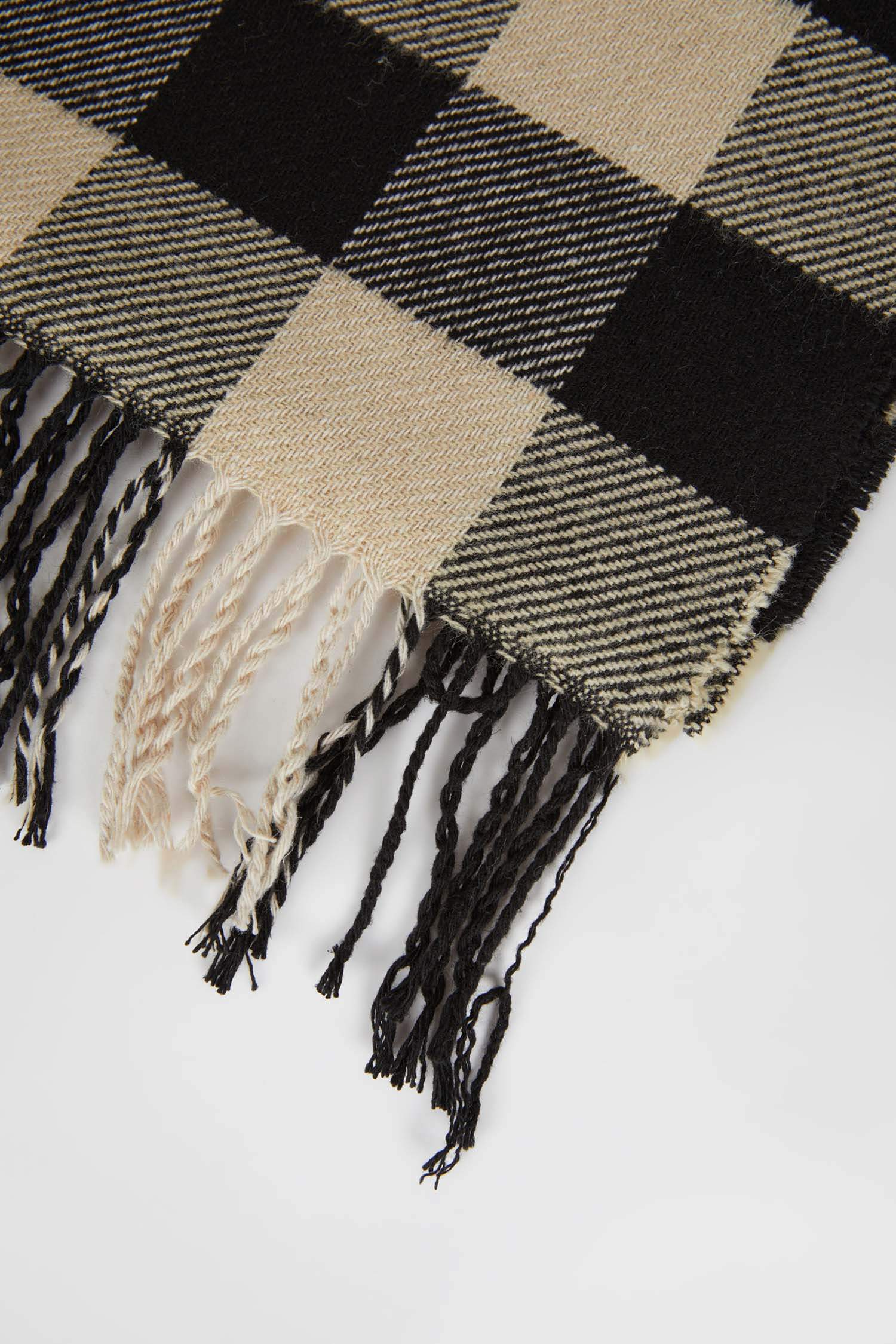 سكارف نسائي تريكو