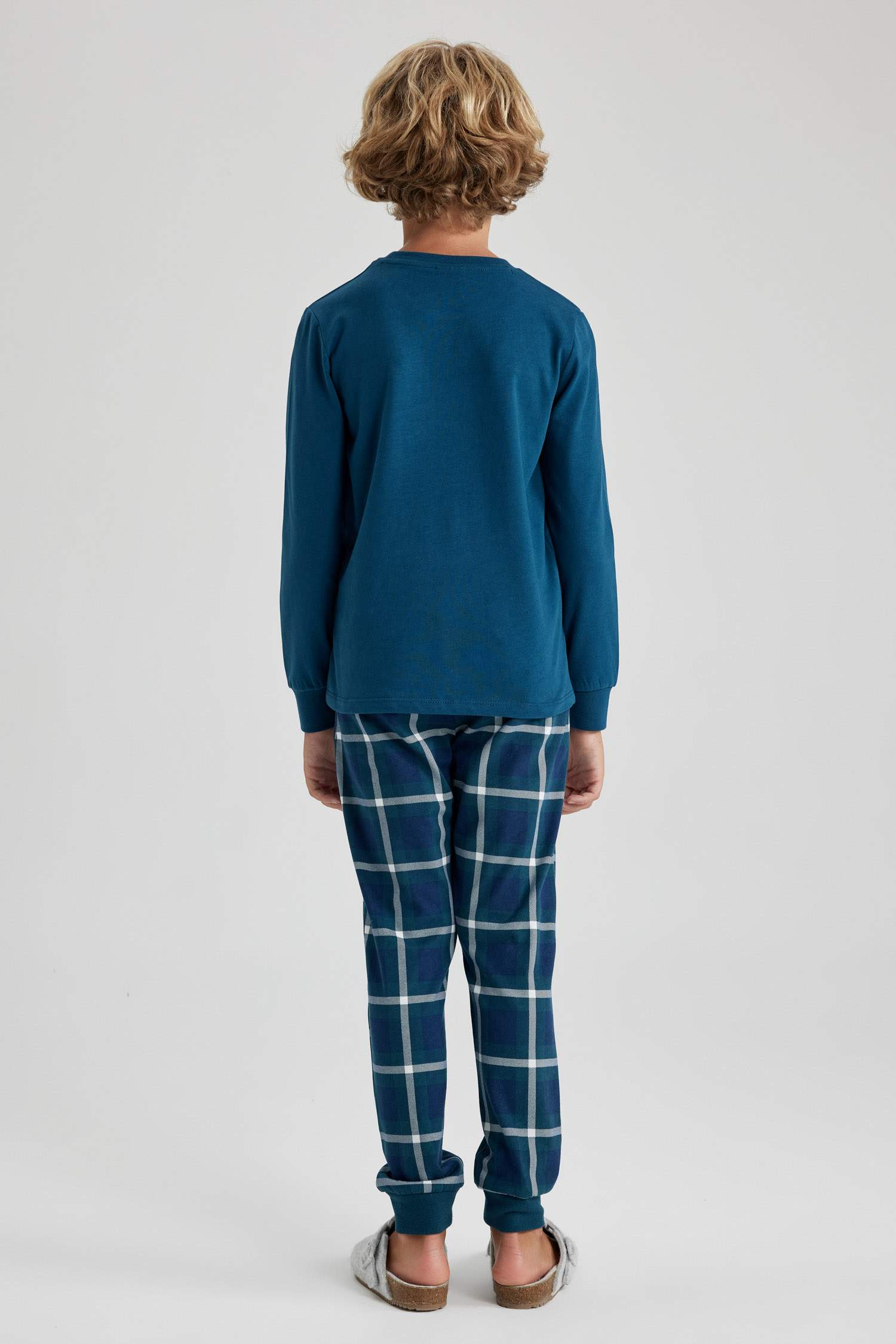 Пижама стандартного кроя для мальчиков