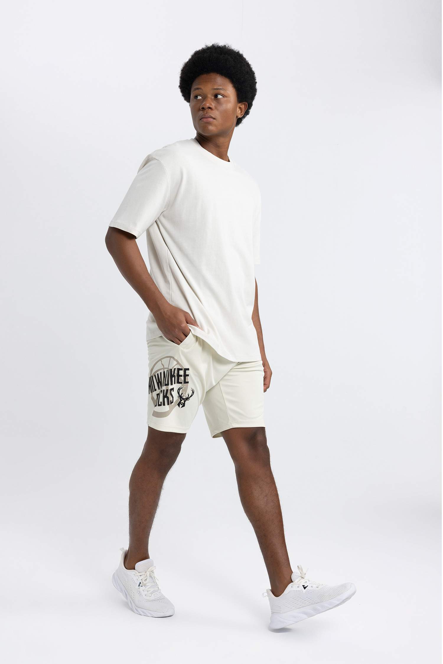 NBA Milwaukee Bucks Лицензиялық Шолақ шалбар