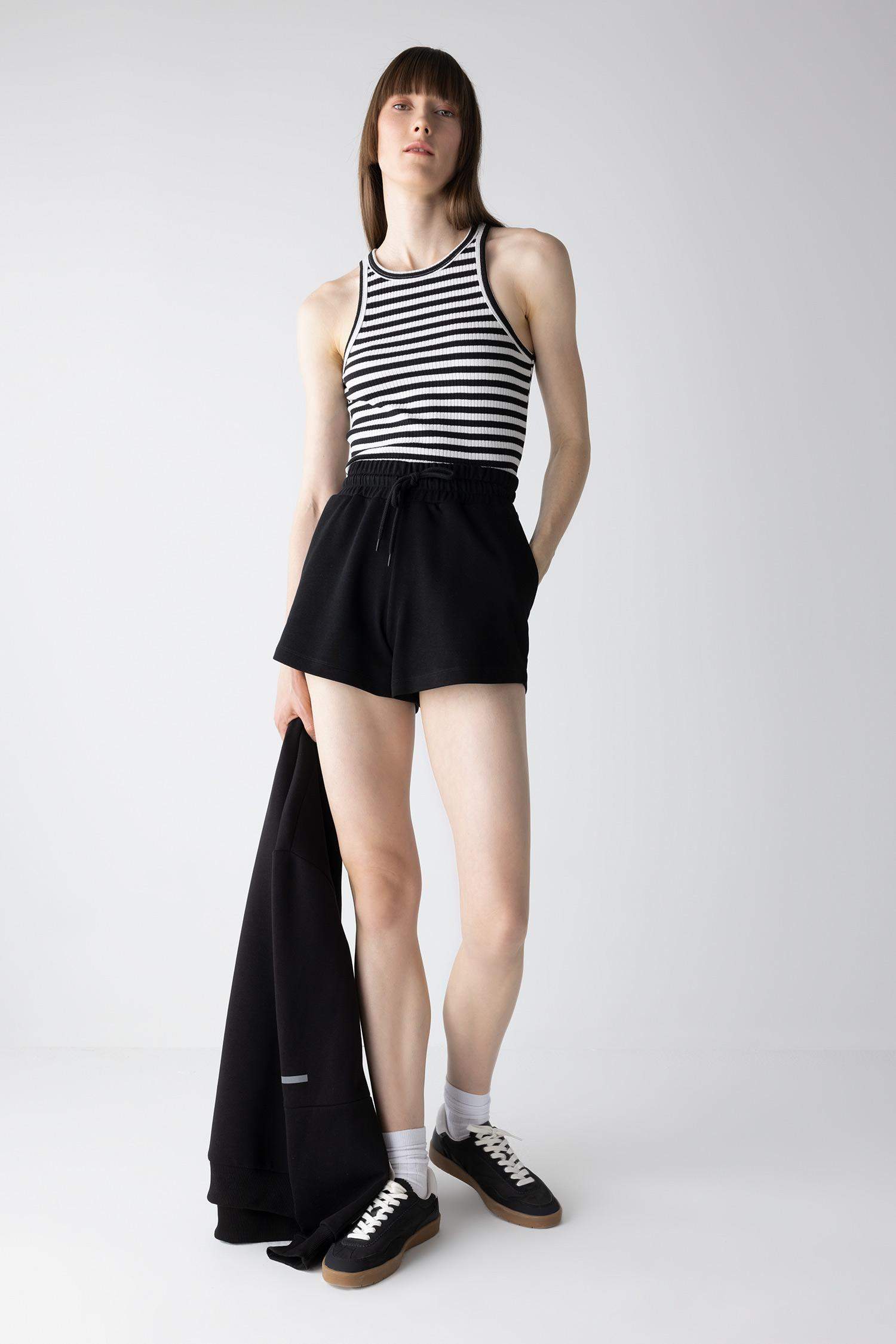 Әйелдерге слим пішімі қиылысқан жаға жолақ Ішкөйлек