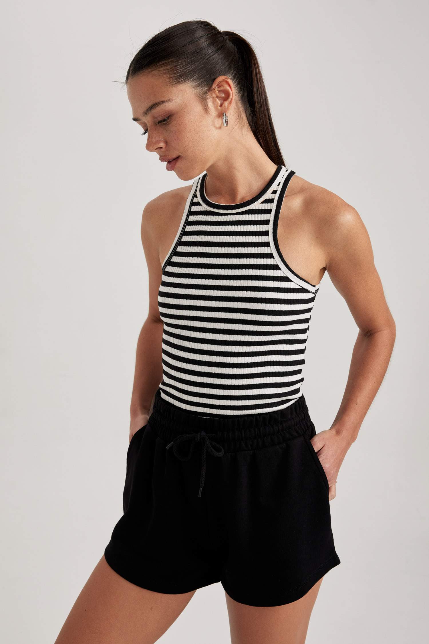 Әйелдерге слим пішімі қиылысқан жаға жолақ Ішкөйлек