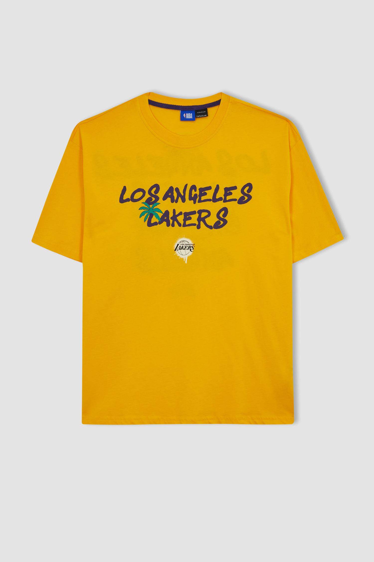 Yellow MAN NBA Los Angeles Lakers Licensed Crew Neck T-Shirt