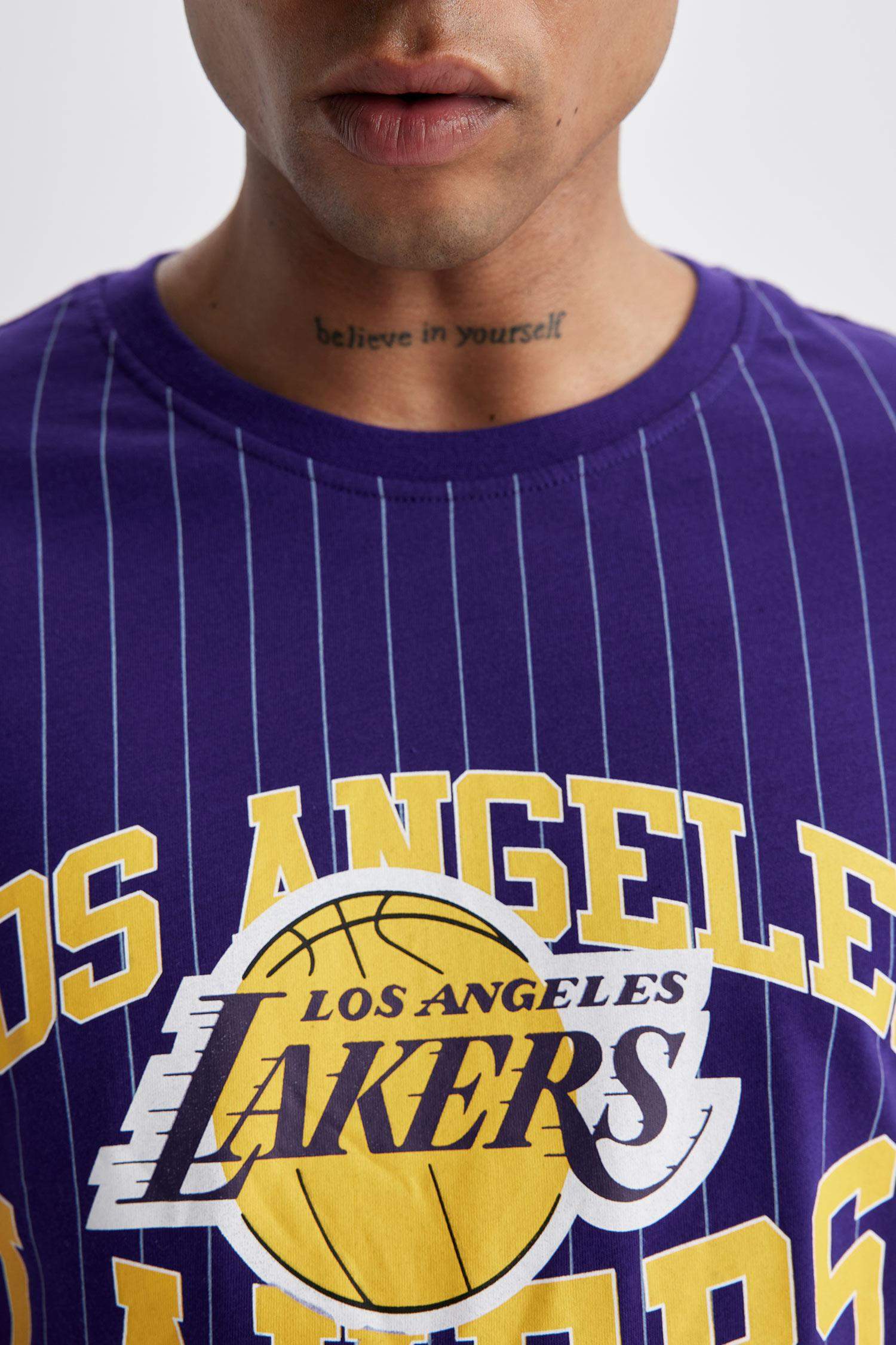 los angeles lakers oversized t