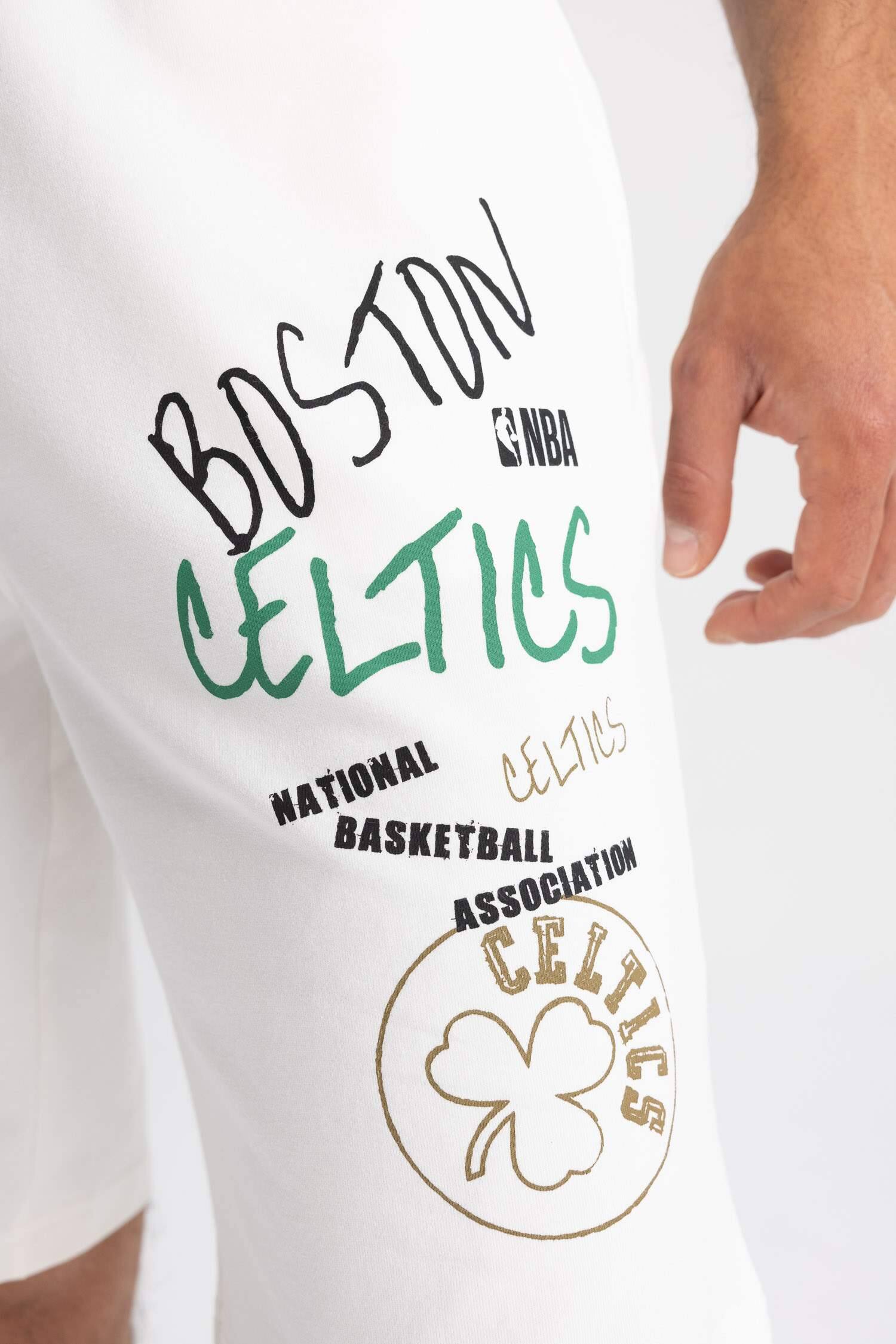 Black MAN Defacto Fit NBA Boston Celtics Licensed Oversize Fit Shorts  2799416