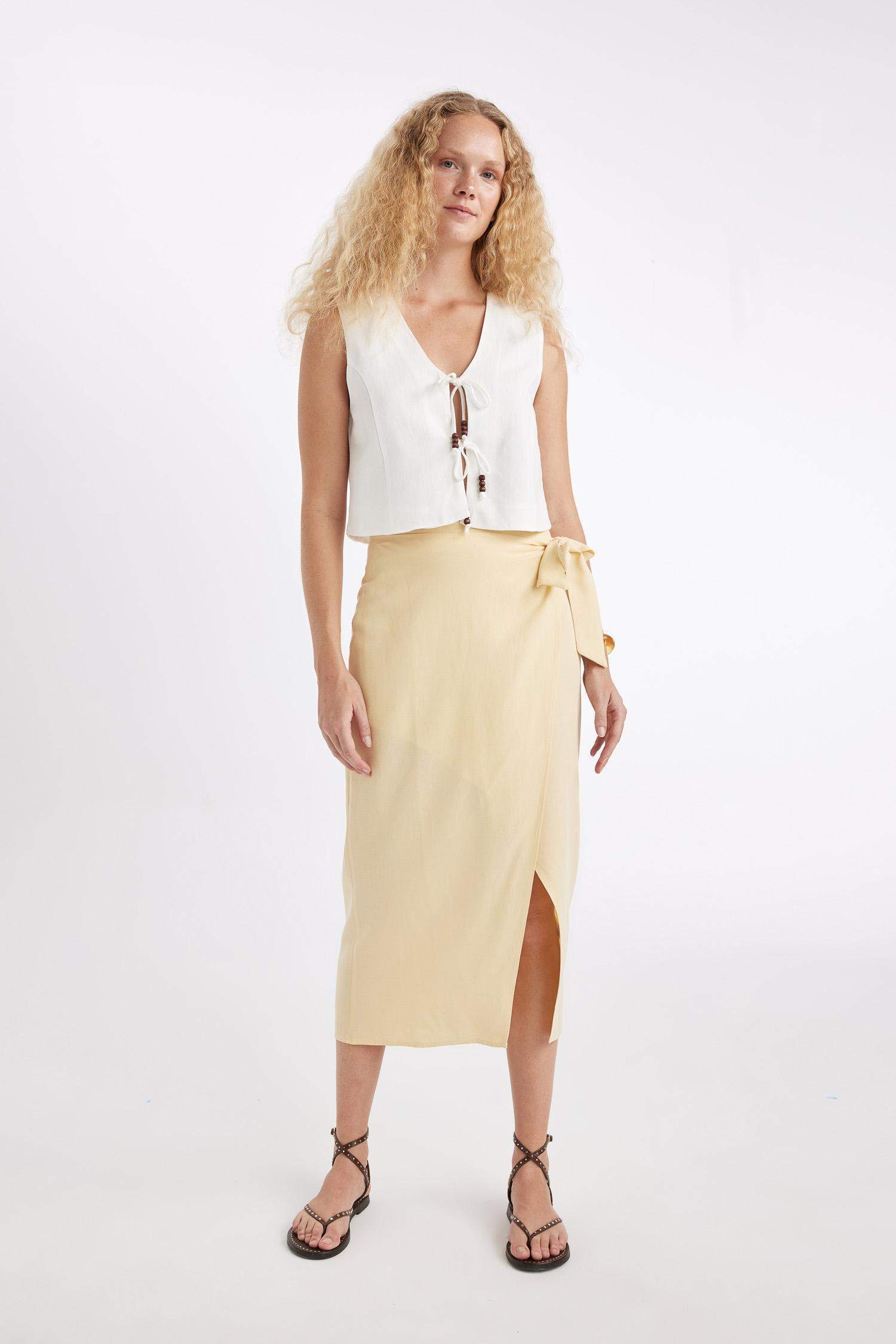 تنورة ميدي كتان بفتحة