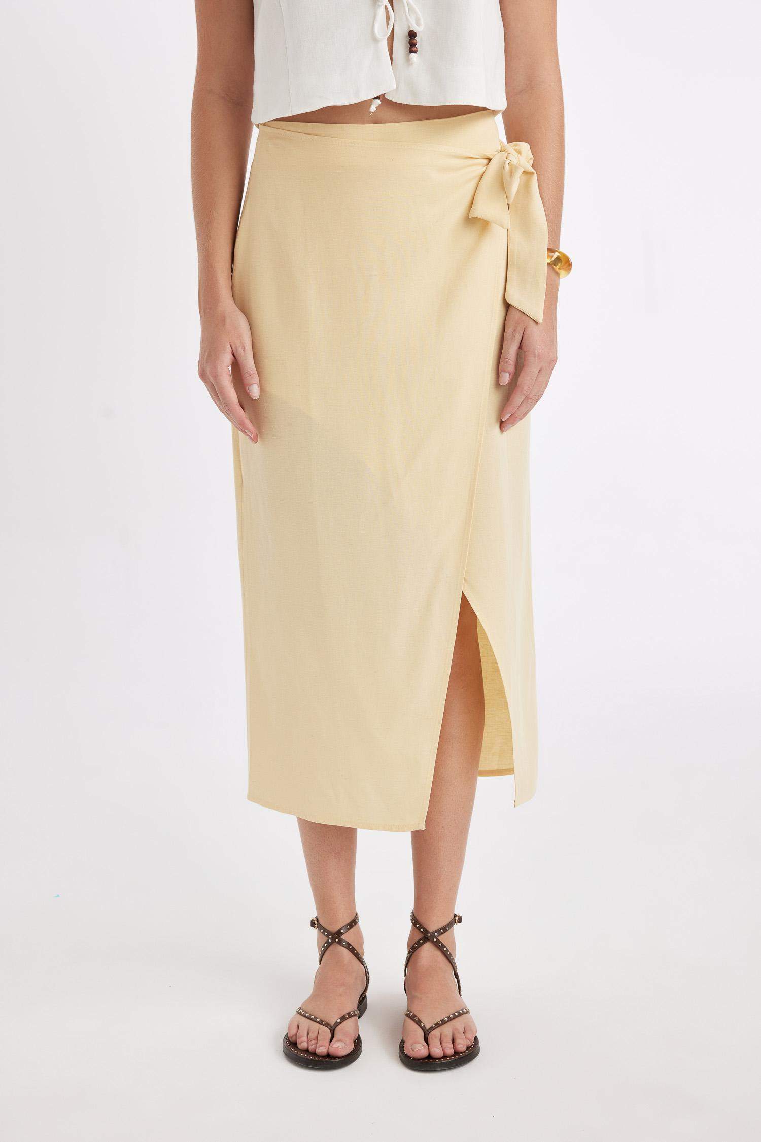 تنورة ميدي كتان بفتحة