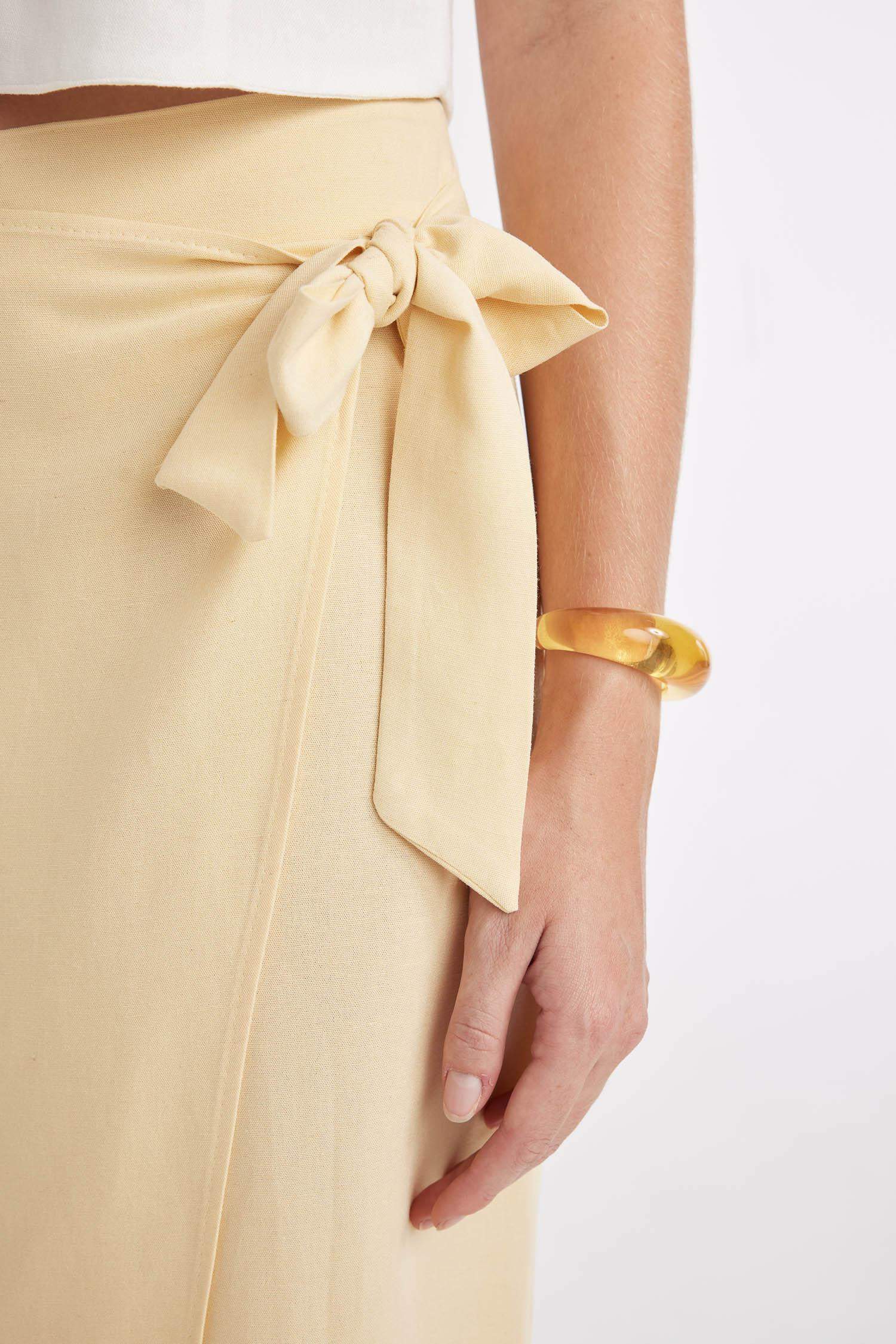 تنورة ميدي كتان بفتحة