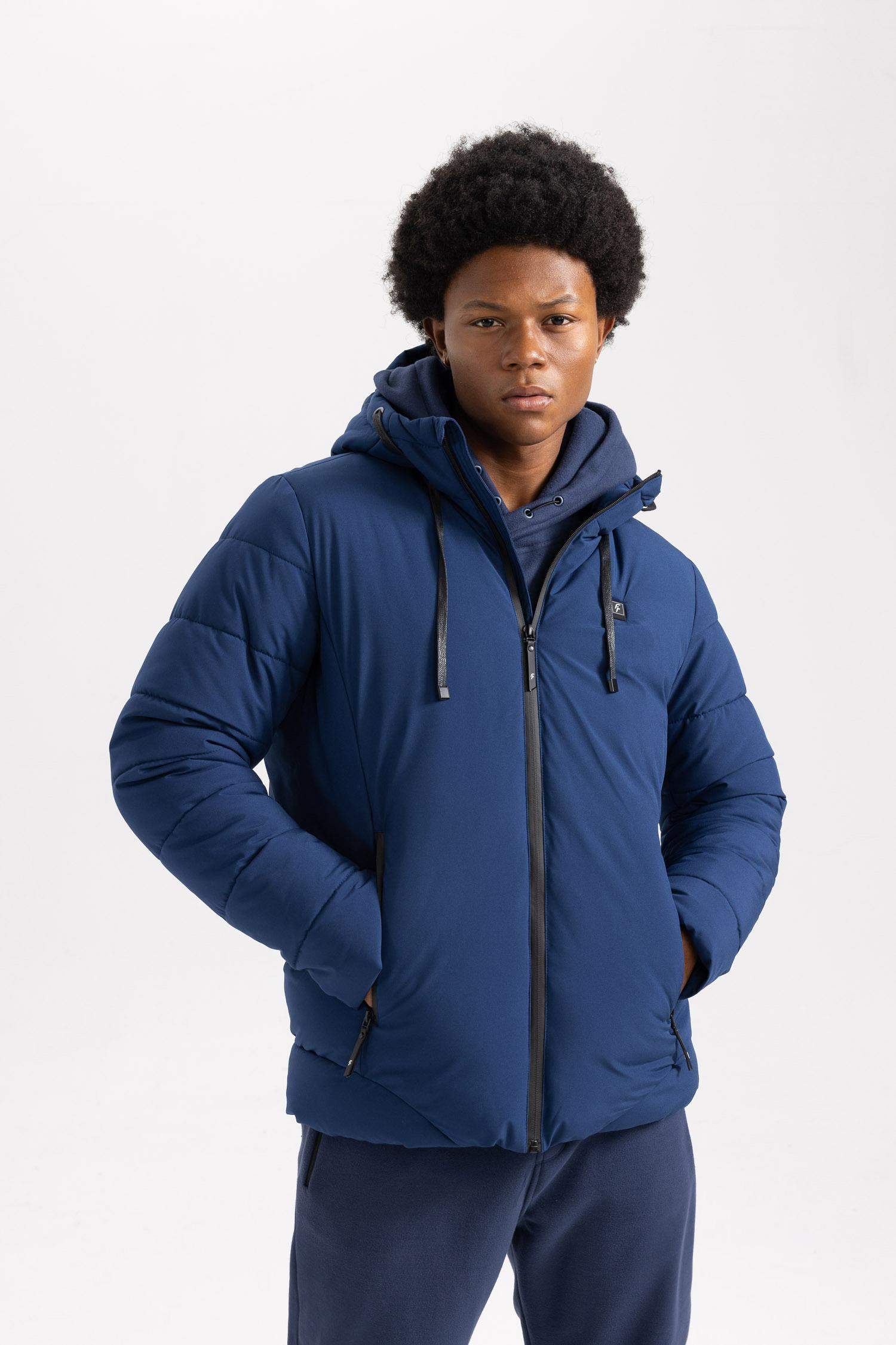 бас киімді Пальто