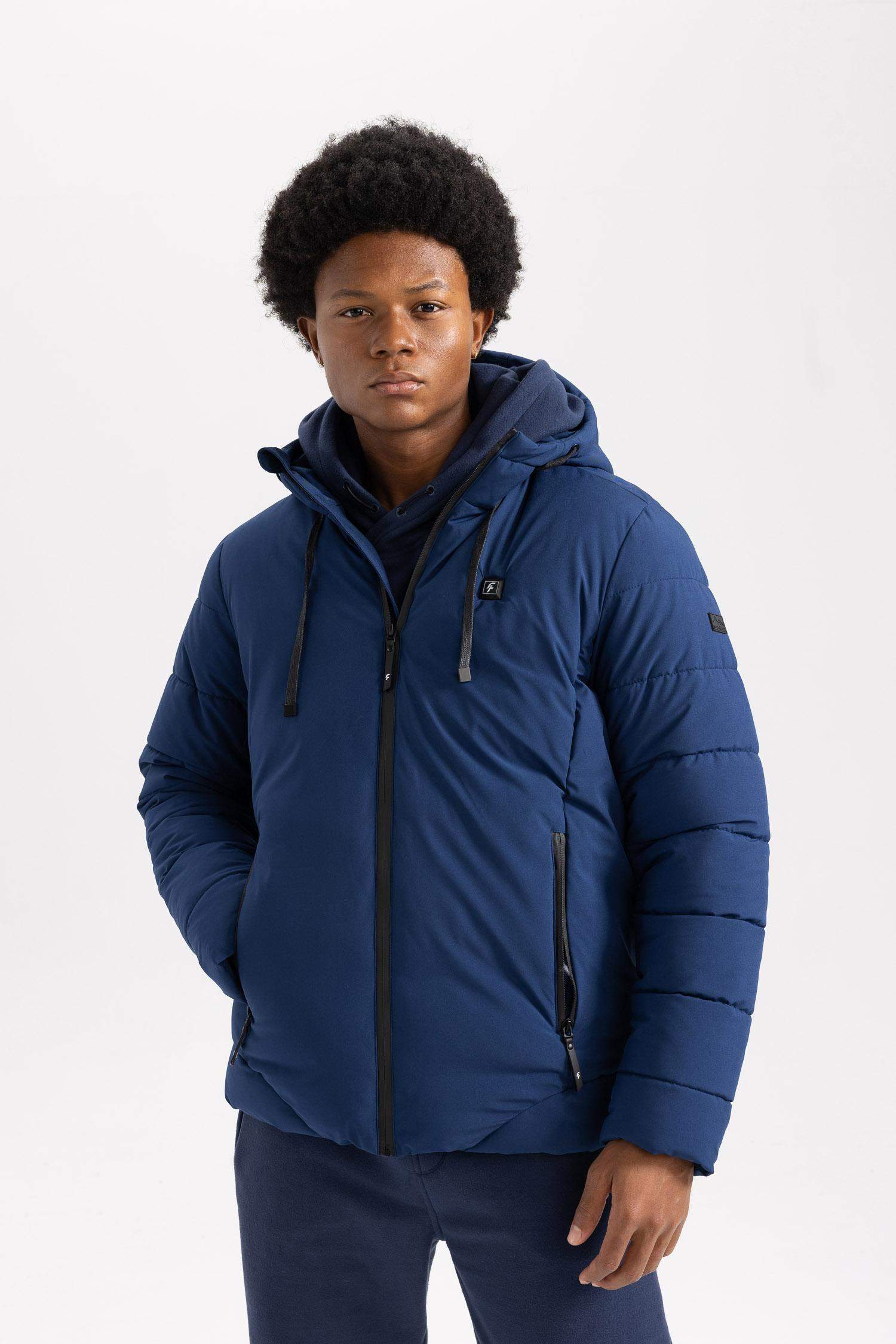 бас киімді Пальто