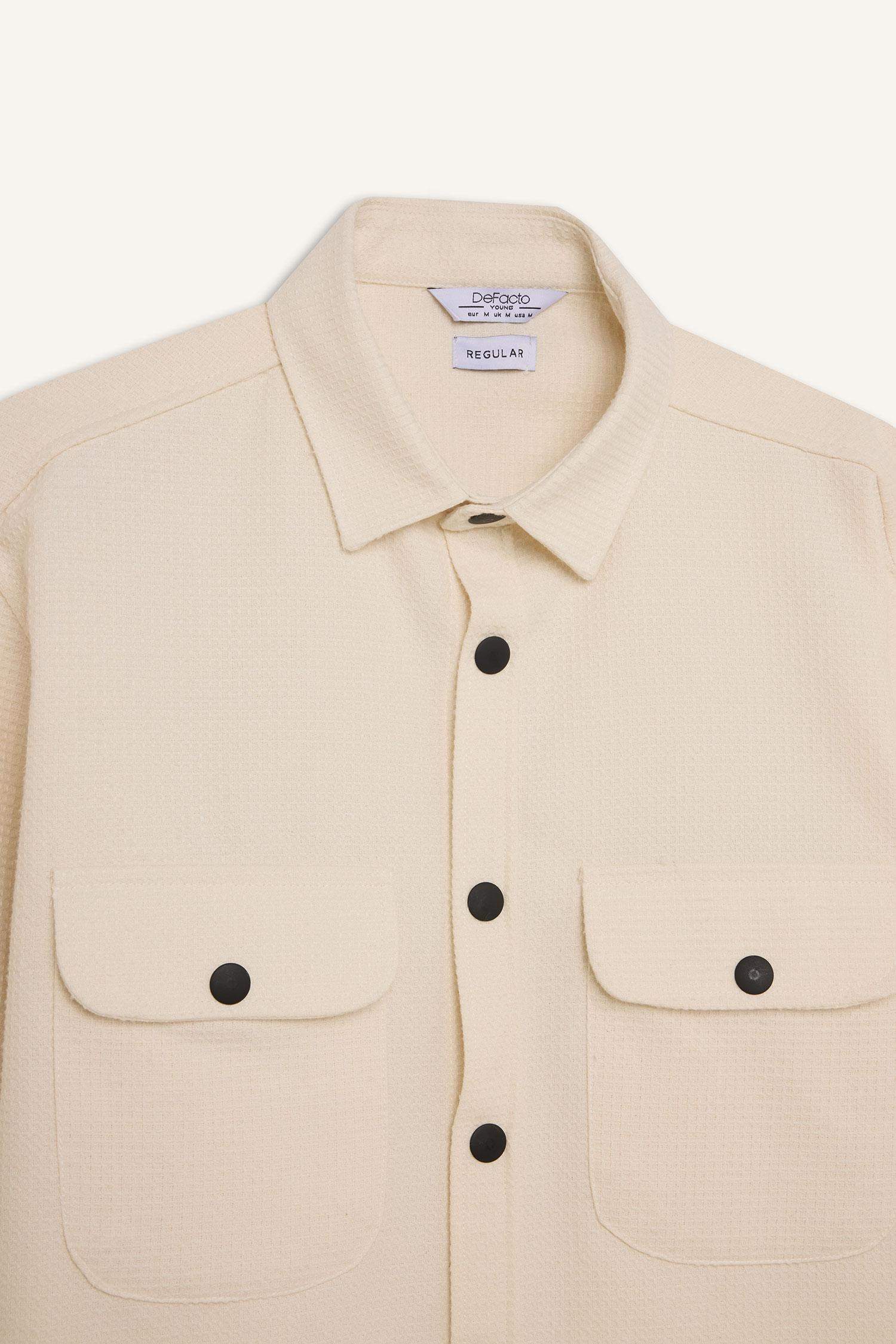 قميص كم طويل قصة مريحة بجيب