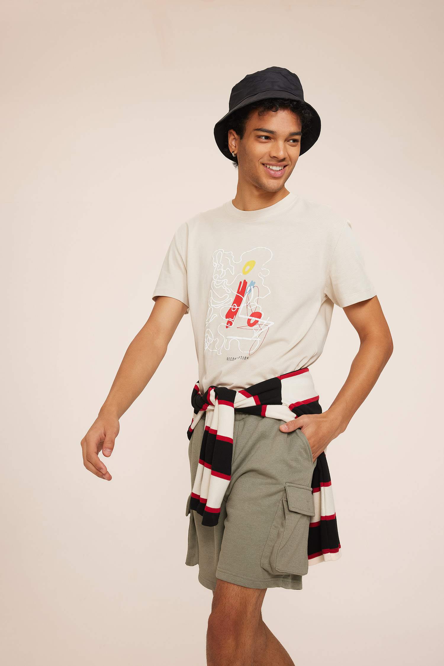 تي شيرت جيرسي قصة عادية بياقة مستديرة