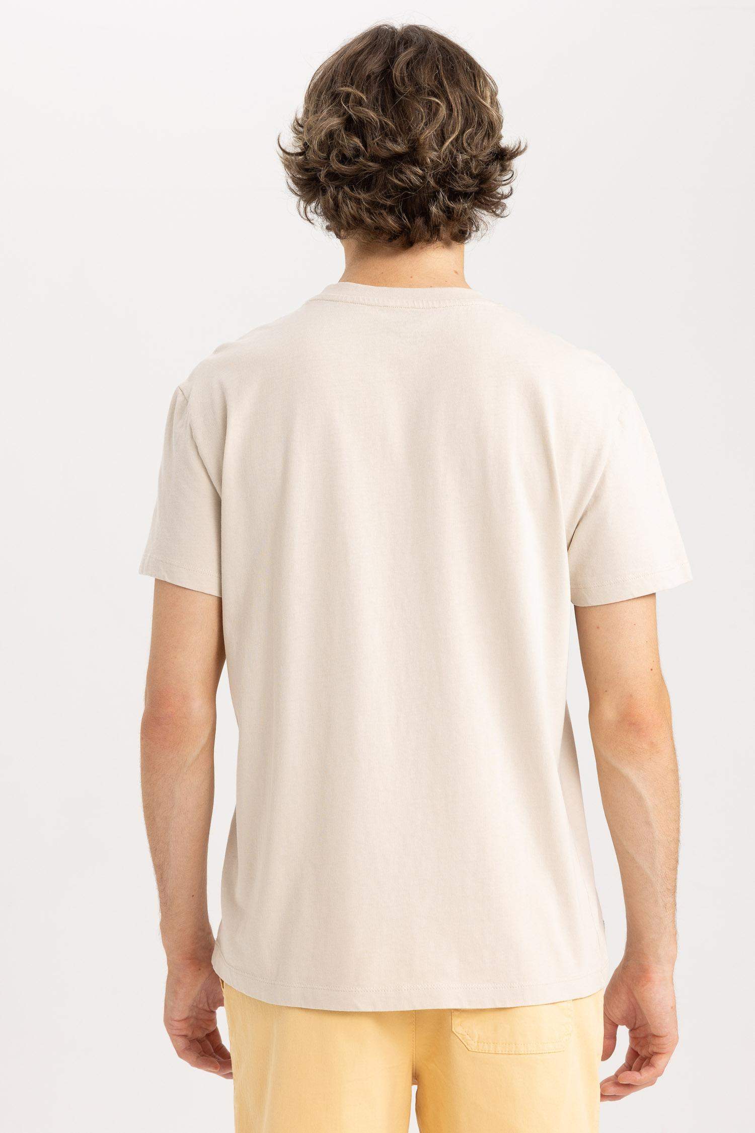 تي شيرت جيرسي قصة عادية بياقة مستديرة