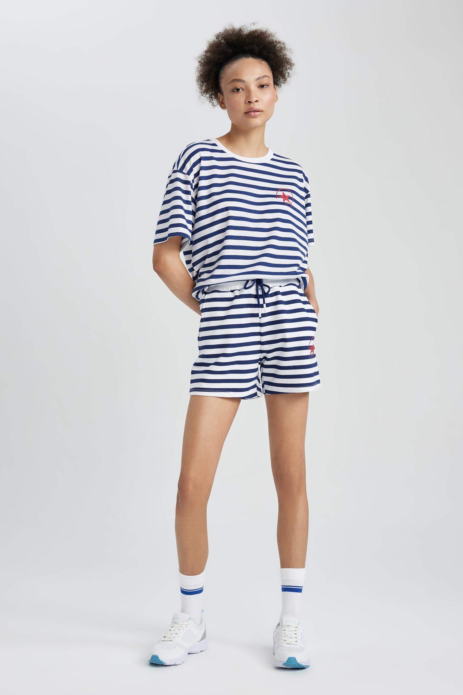 Short de sport en coton à coupe Standard de DeFacto Fit