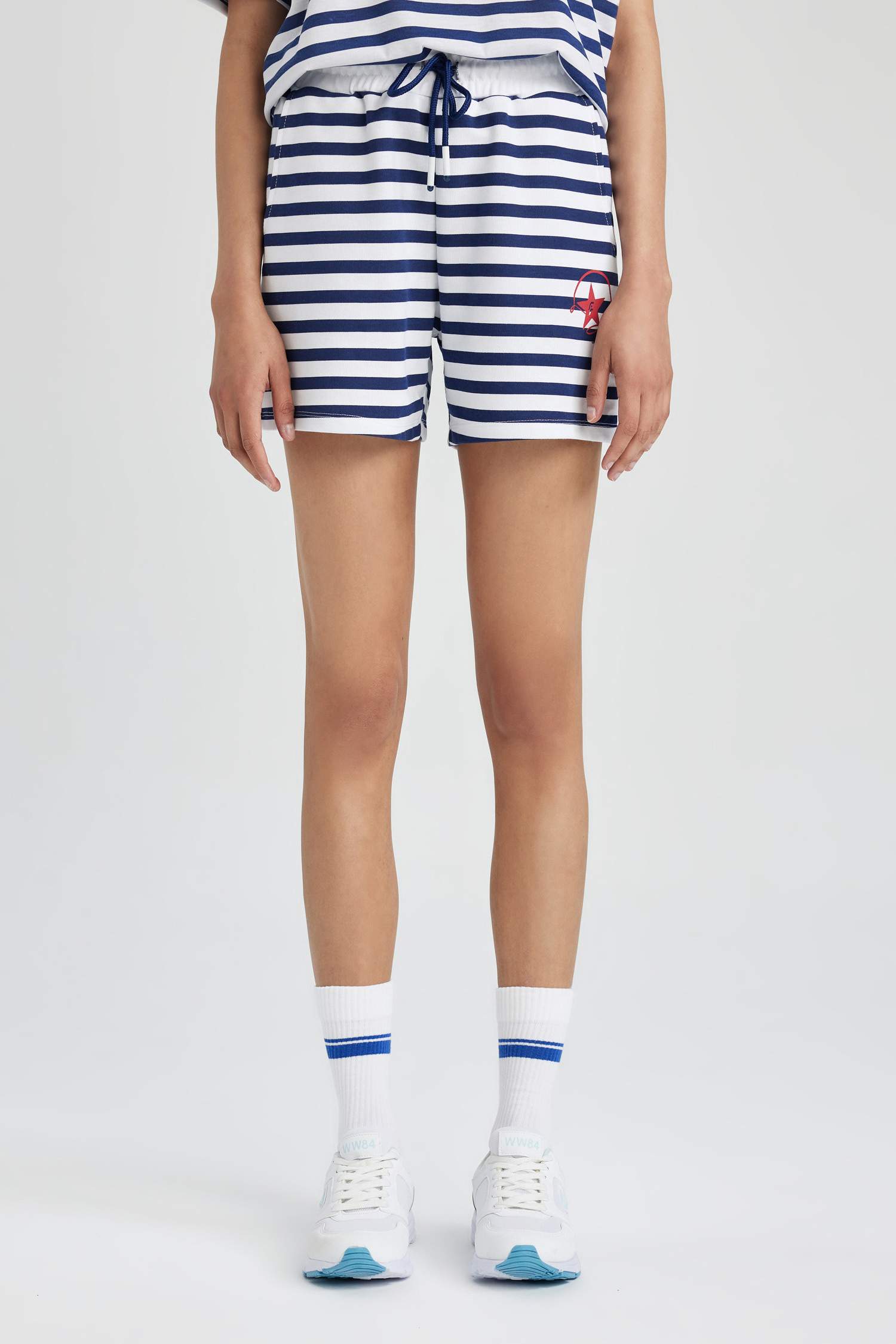 Short de sport en coton à coupe Standard de DeFacto Fit