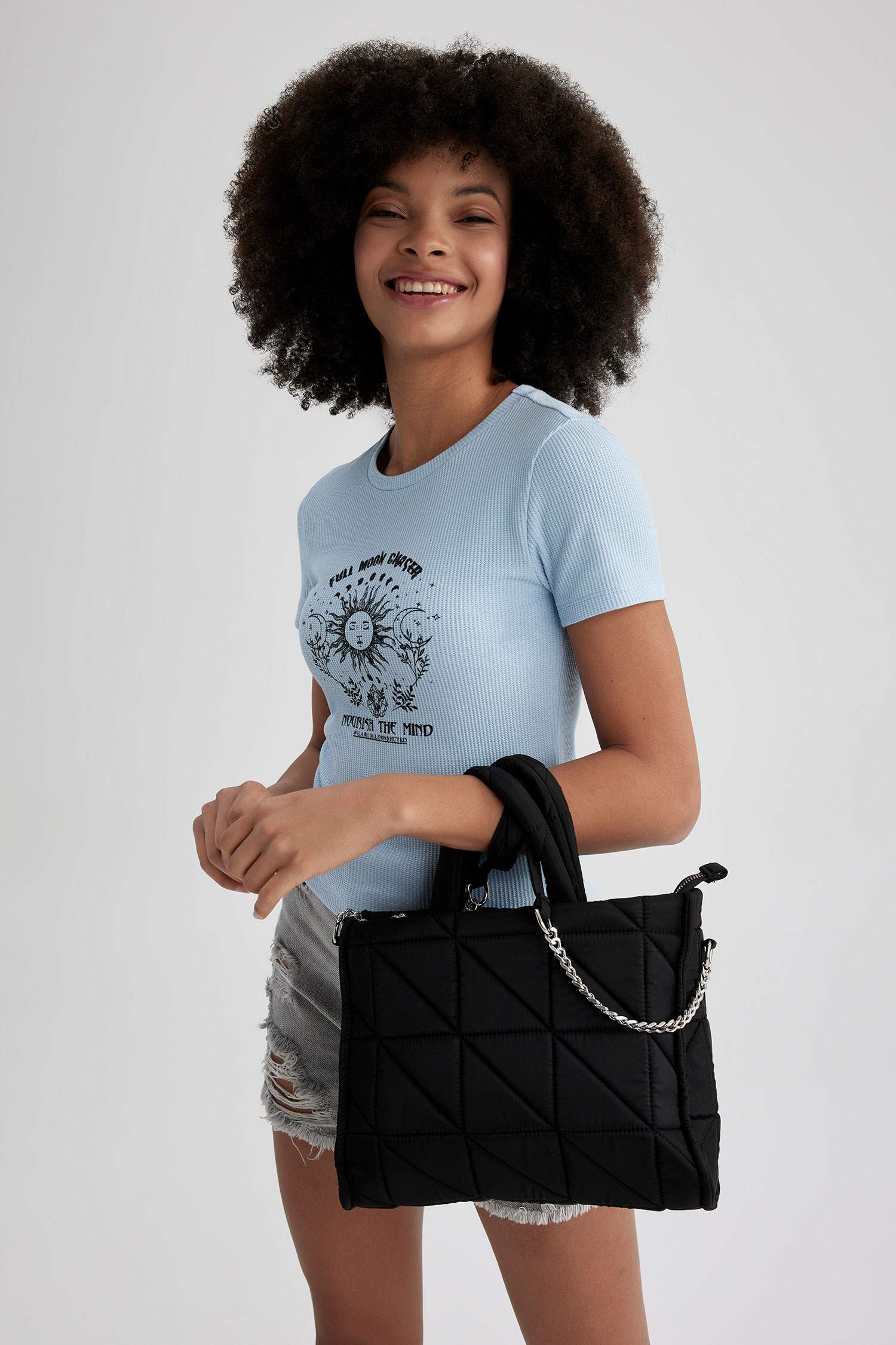 شنطة يد نسائي