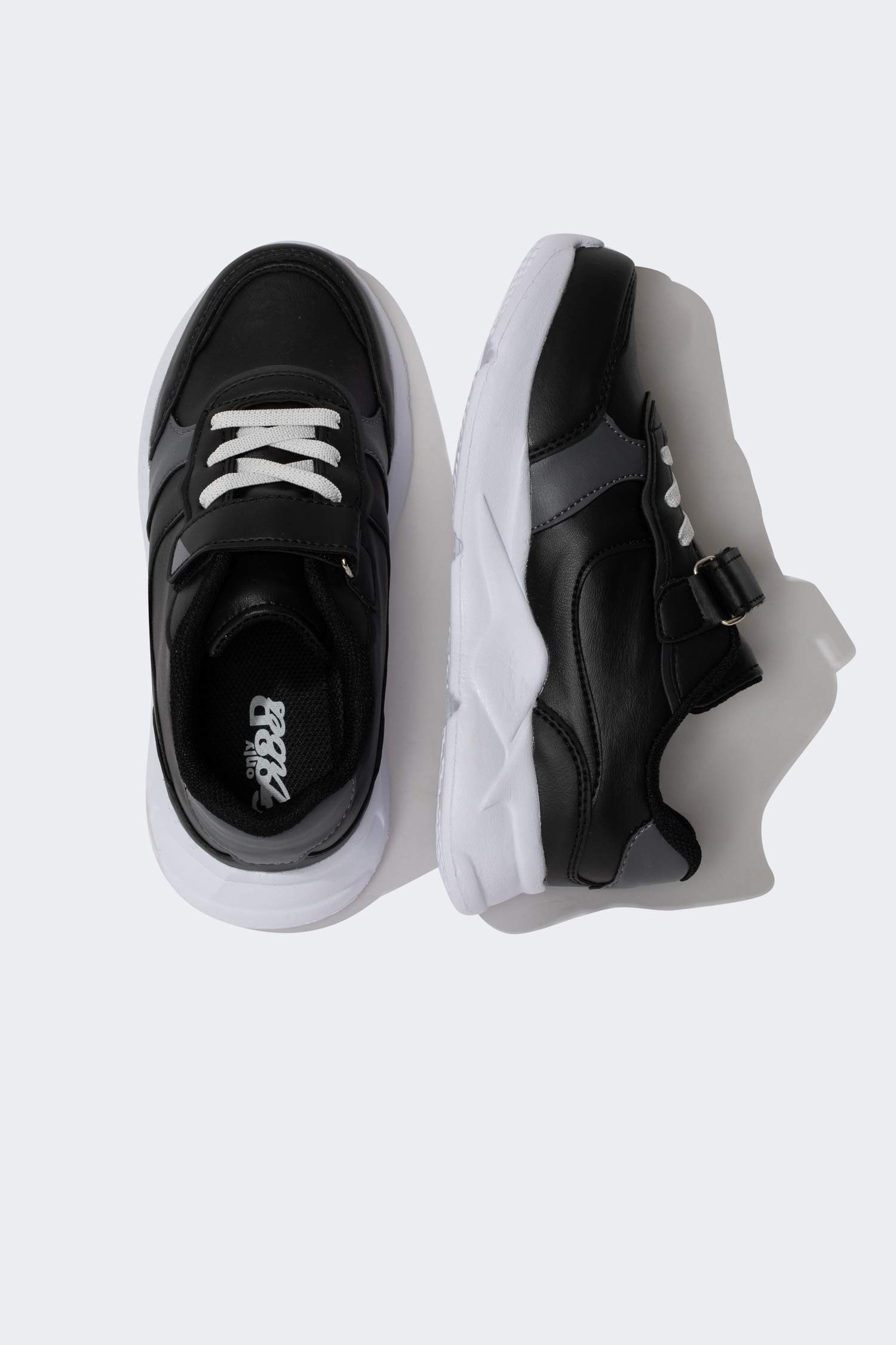 Кроссовки на высокой подошве для мальчиков